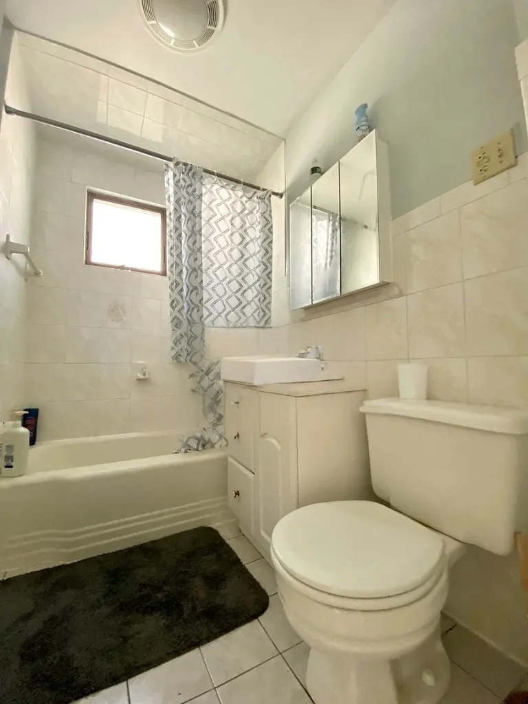 3 bed, 1 bath apartment for rent at 38 George St Unit 2, South Medford — photo 25 of 30