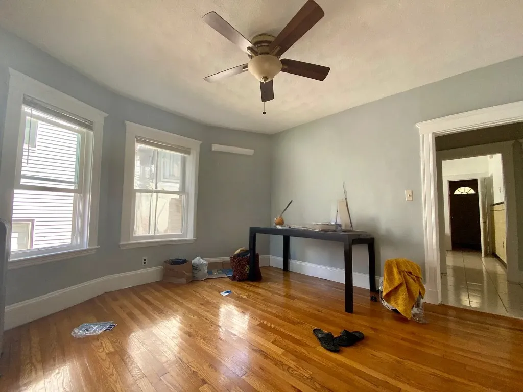 3 bed, 1 bath apartment for rent at 38 George St Unit 2, South Medford — photo 1 of 30