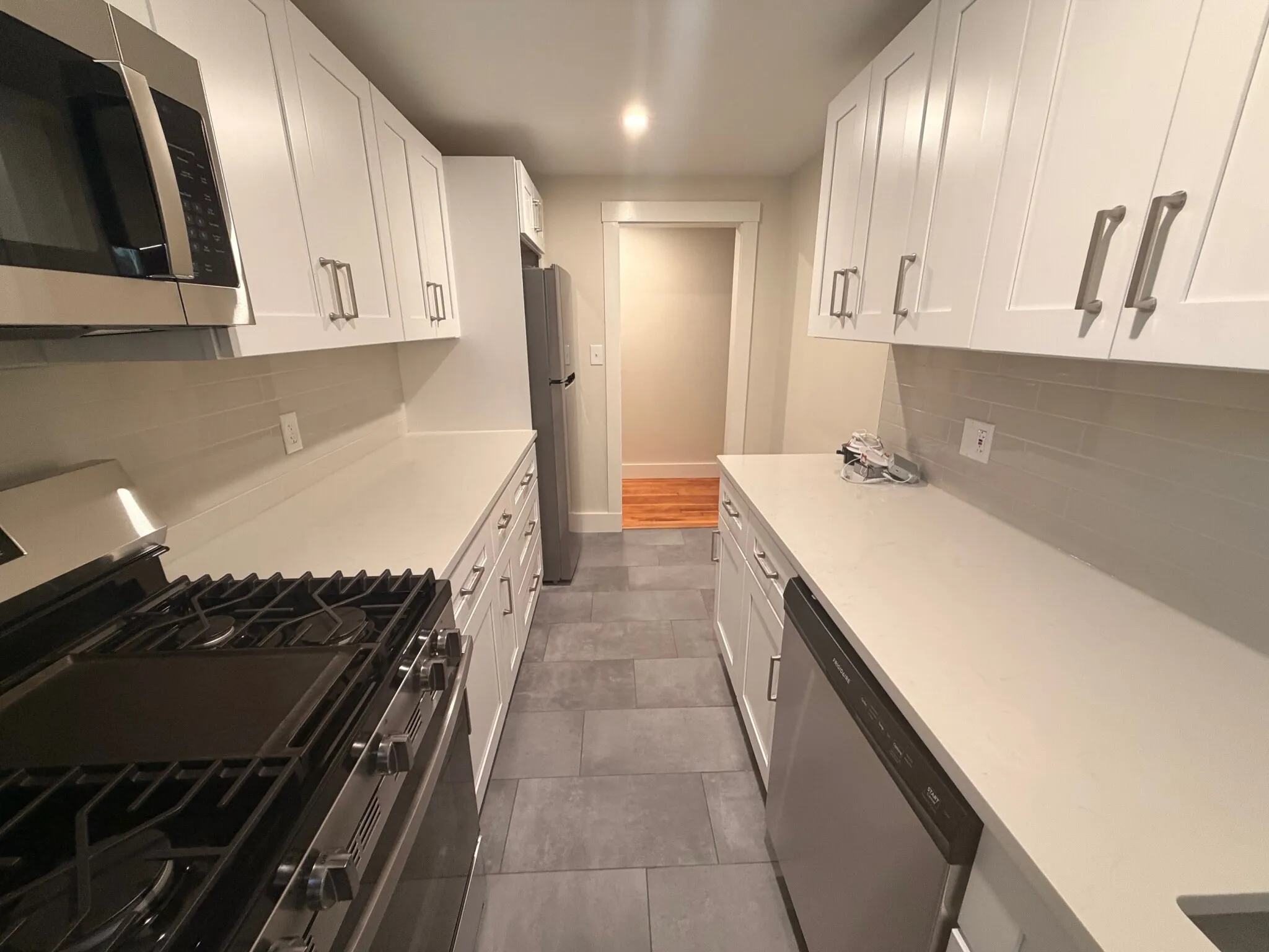 1 bed, 1 bath apartment for rent at 38 Gibson St Unit 3, West Cambridge — photo 3 of 11