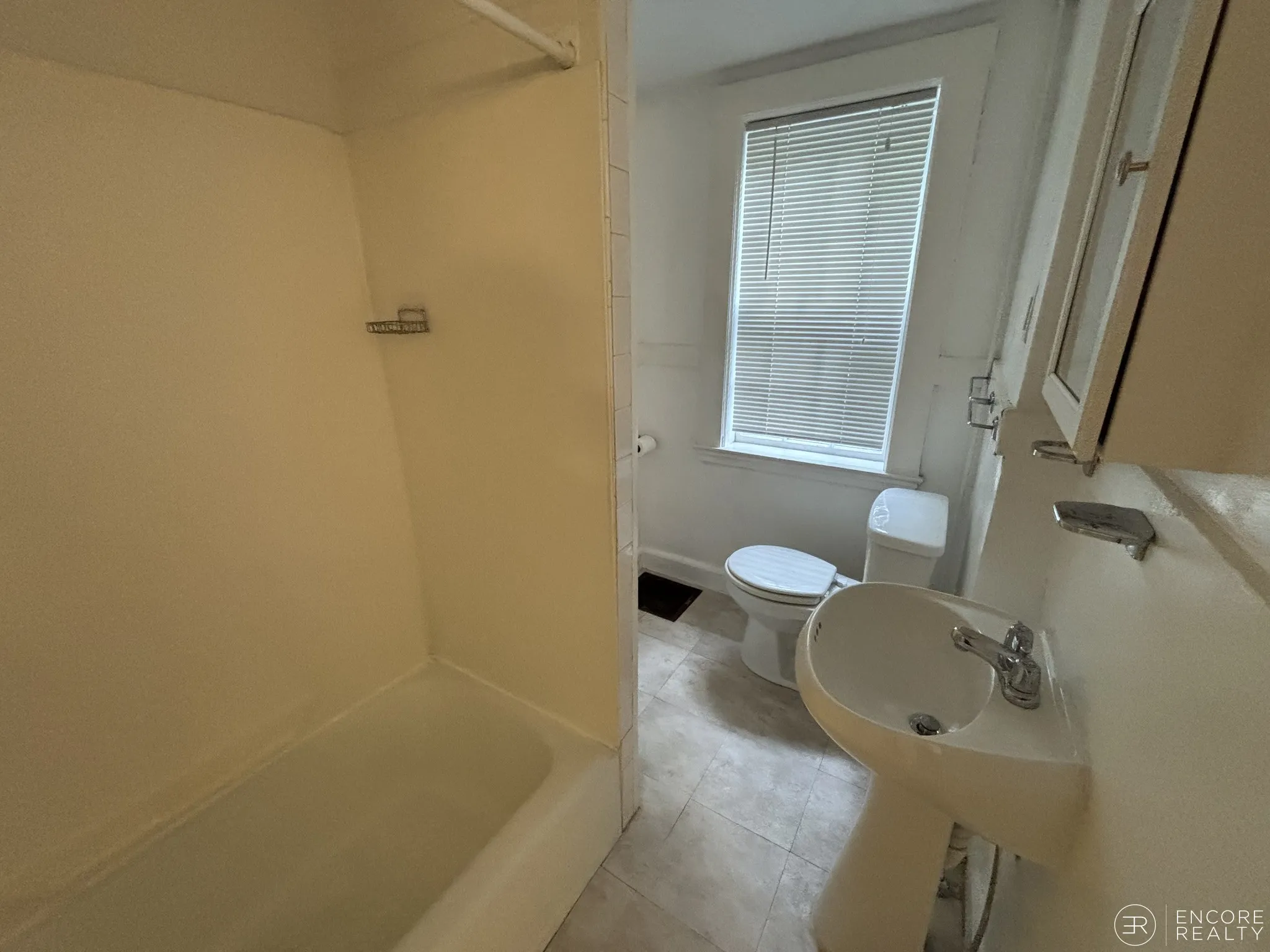 1 bed, 1 bath apartment for rent at 38 Gibson St Unit 3B, West Cambridge — photo 4 of 5