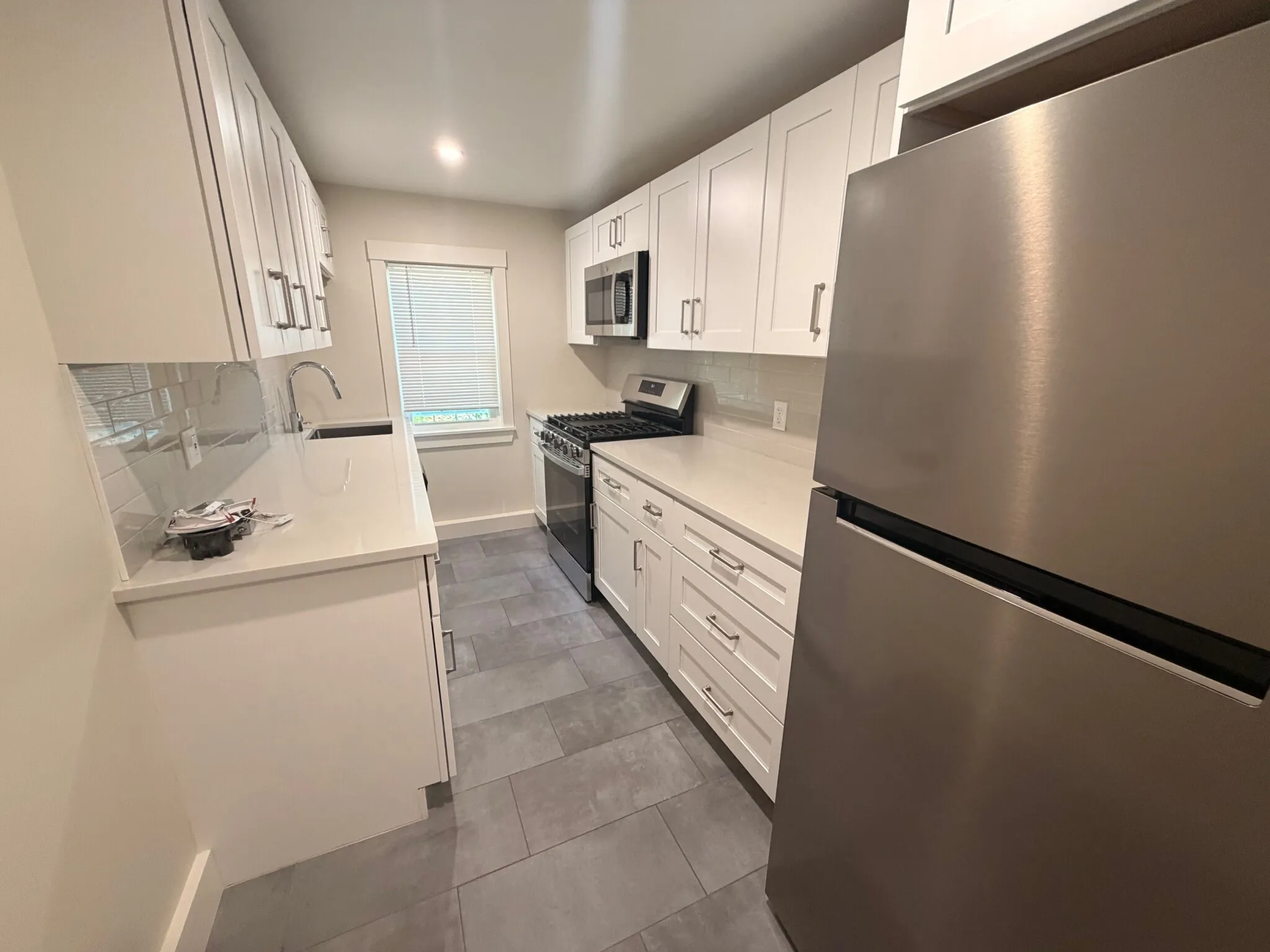 1 bed, 1 bath apartment for rent at 38 Gibson St Unit 3R, West Cambridge — photo 2 of 11