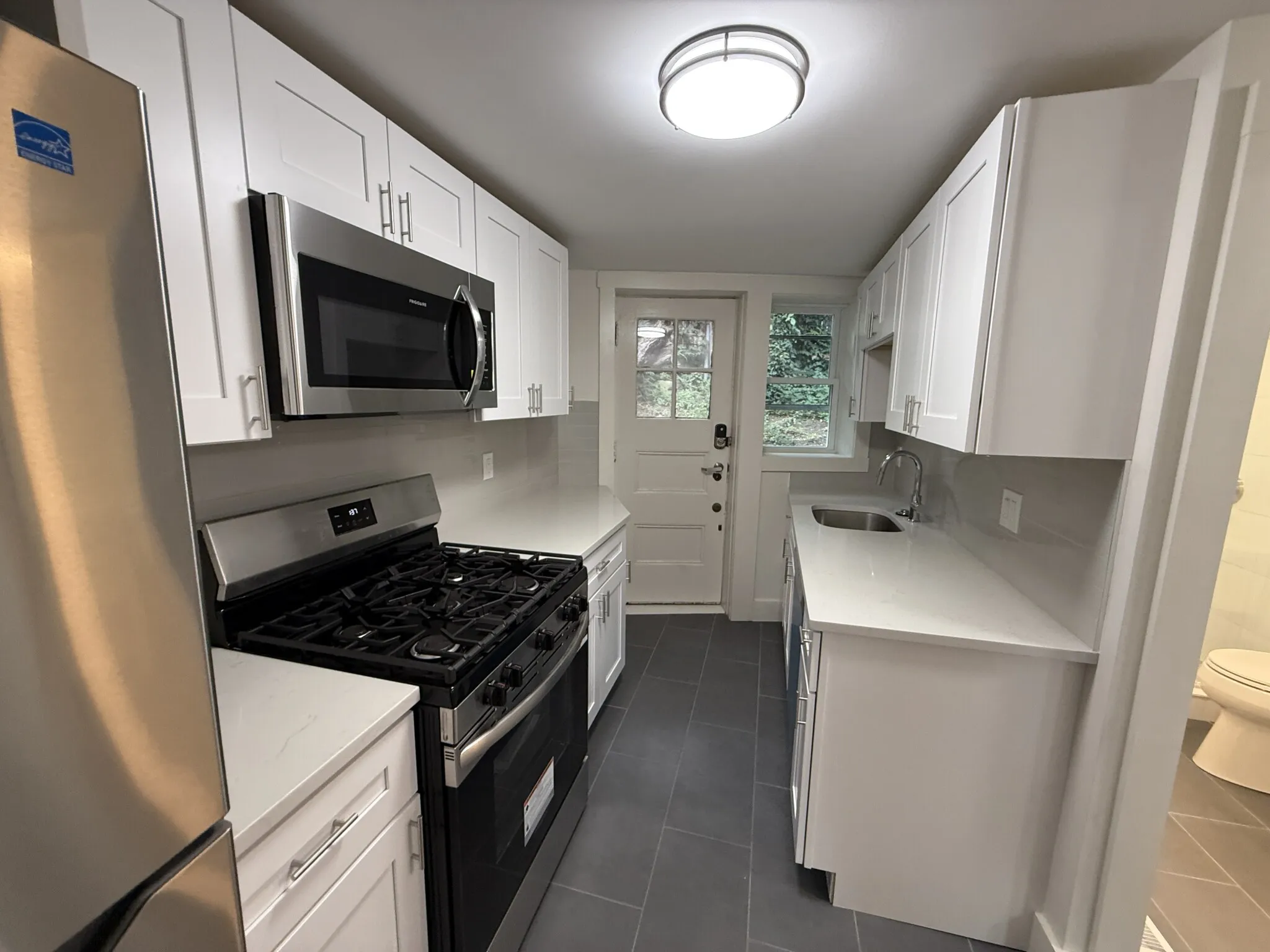 1 bed, 1 bath apartment for rent at 38 Gibson St Unit 5D, West Cambridge — photo 2 of 16