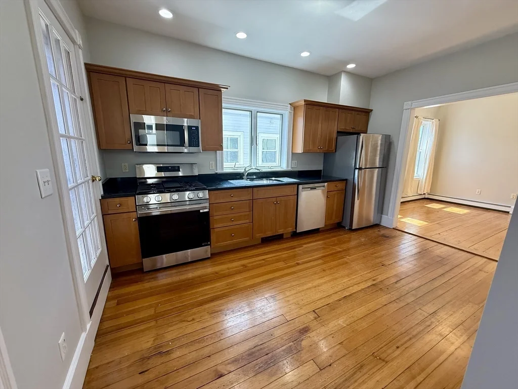 2 bed, 1 bath apartment for rent at 38 Goldsmith St Unit 3, Jamaica Plain — photo 14 of 23