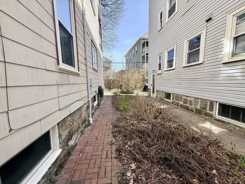 2 bed, 1 bath apartment for rent at 38 Goldsmith St Unit 3, Jamaica Plain — photo 21 of 23