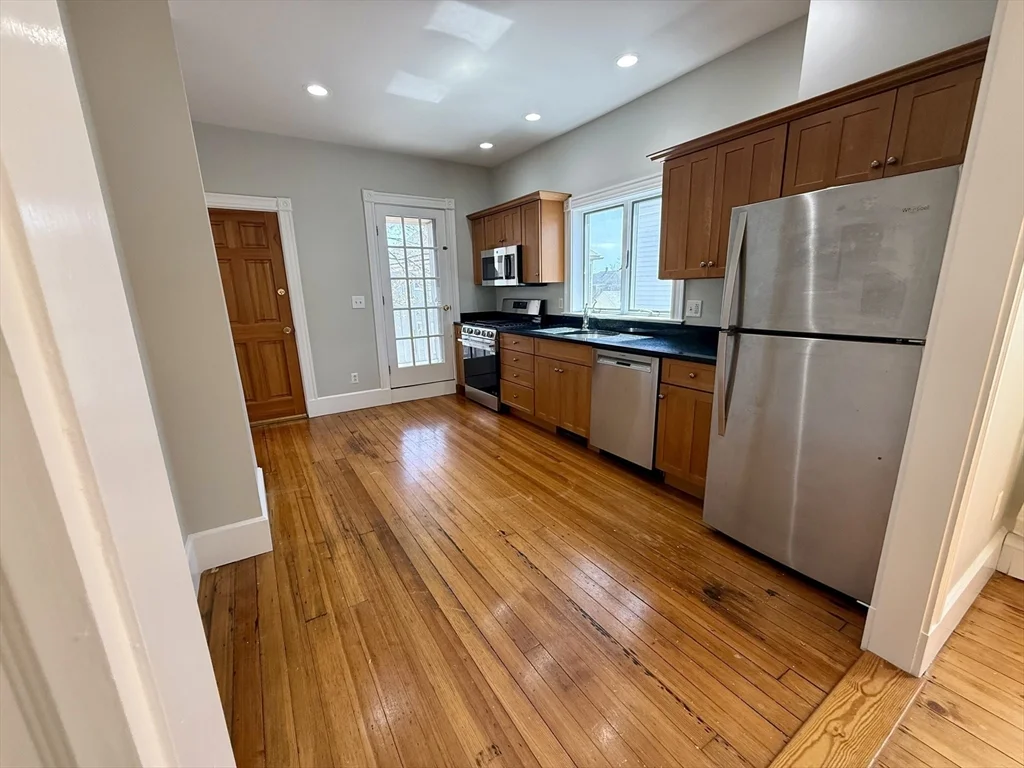 2 bed, 1 bath apartment for rent at 38 Goldsmith St Unit 3, Jamaica Plain — photo 12 of 23
