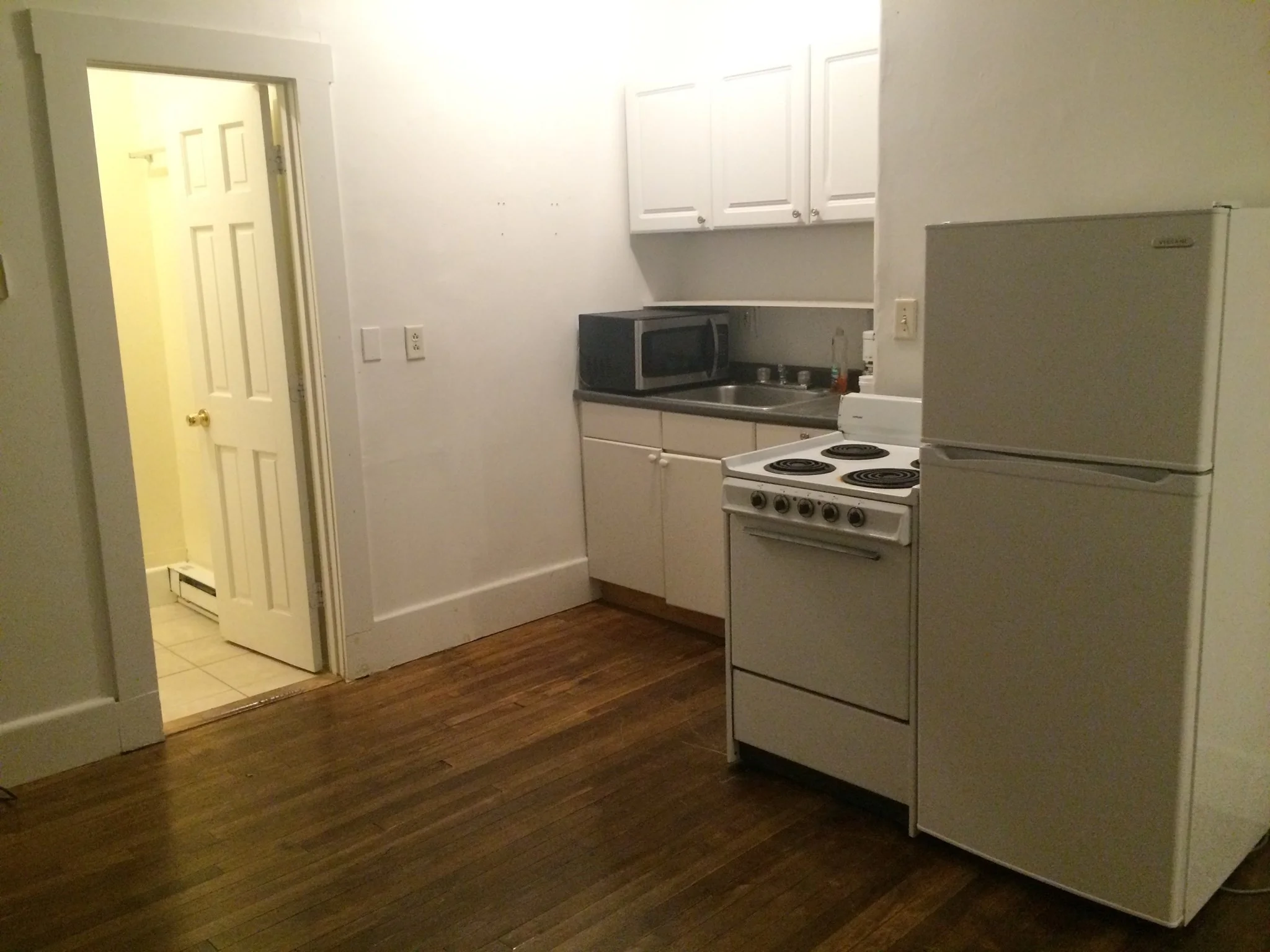 1 bed, 1 bath apartment for rent at 38 Gordon St Unit 1, Framingham — photo 5 of 6