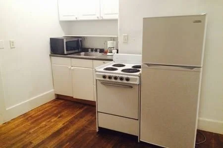 1 bed, 1 bath apartment for rent at 38 Gordon Unit 1, Framingham — photo 4 of 5