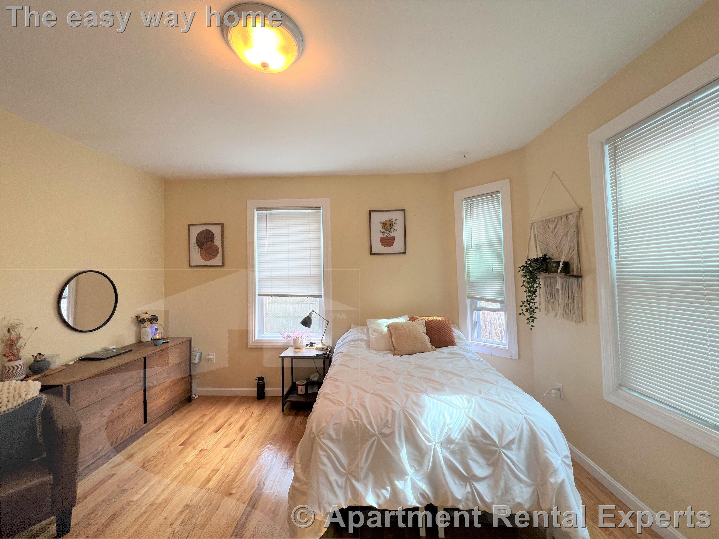 4 bed, 2 bath apartment for rent at 38 Gorham St Unit 1, Davis Square — photo 11 of 14