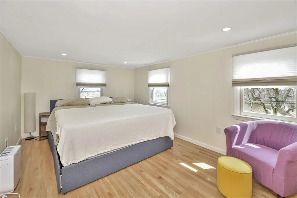 4 bed, 2 bath apartment for rent at 38 Grassmere Rd, Hyde Park — photo 12 of 26