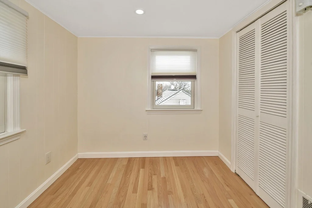 4 bed, 2 bath apartment for rent at 38 Grassmere Rd, Hyde Park — photo 15 of 26