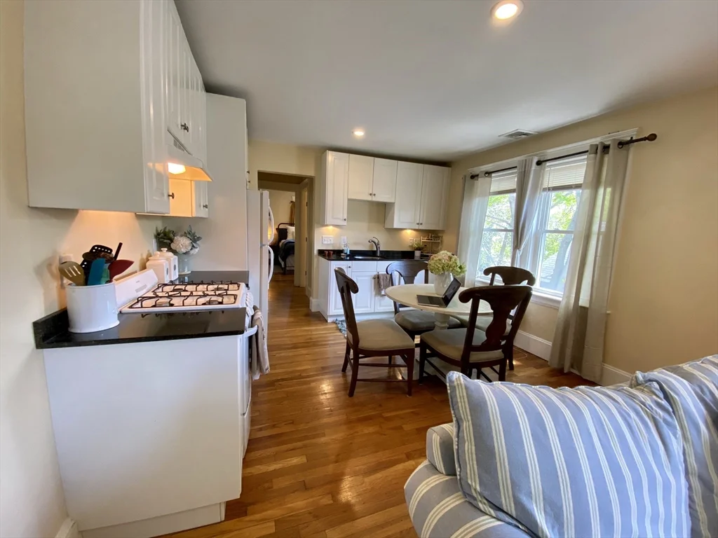 1 bed, 1 bath apartment for rent at 38 Grossman St Unit 2L, Quincy — photo 3 of 10