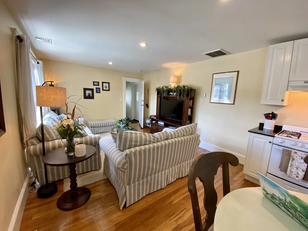 1 bed, 1 bath apartment for rent at 38 Grossman St Unit 2L, Quincy — photo 6 of 10