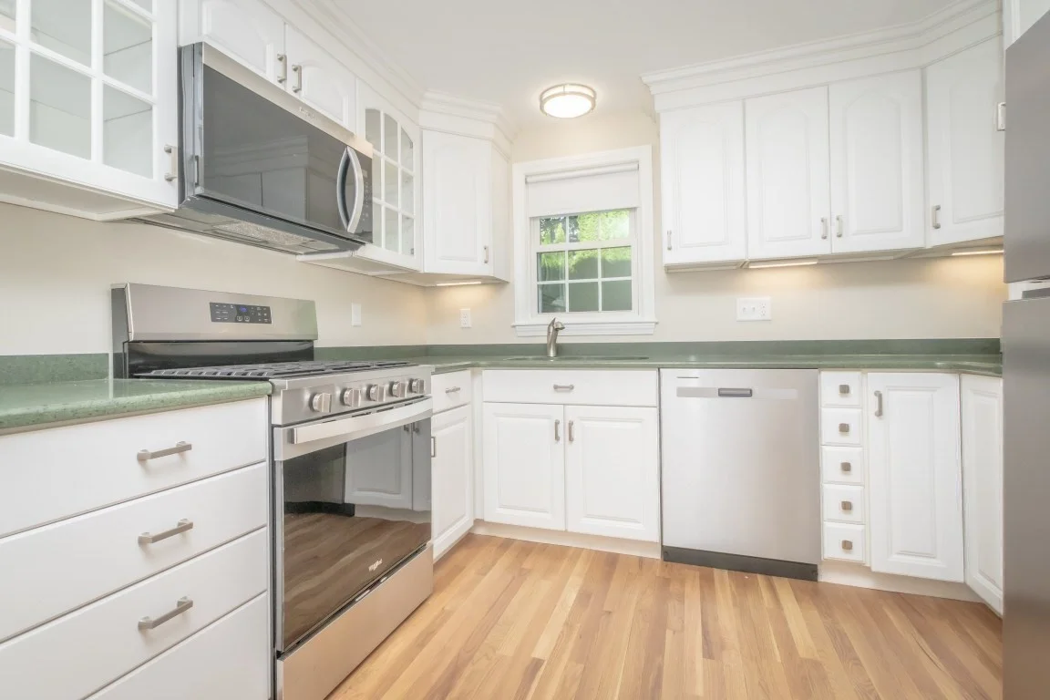 3 bed, 1 bath apartment for rent at 38 Guild St Unit 1, Lowell — photo 19 of 33