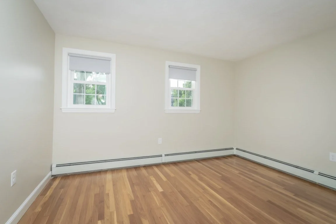 3 bed, 1 bath apartment for rent at 38 Guild St Unit 1, Lowell — photo 25 of 33