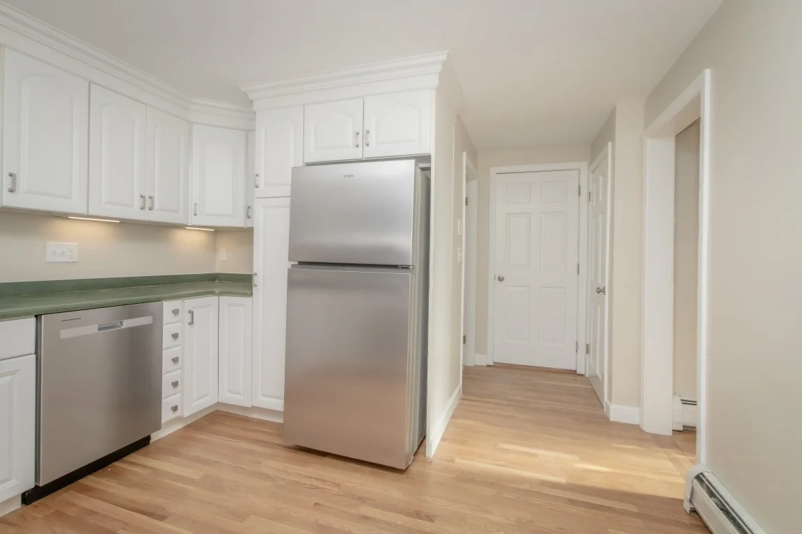 3 bed, 1 bath apartment for rent at 38 Guild St Unit 1, Lowell — photo 20 of 33