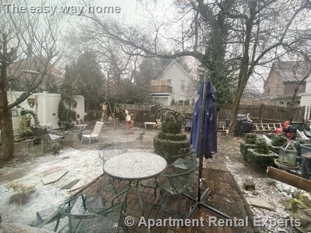 3 bed, 1 bath apartment for rent at 38 Hanson St Unit 1, Ward Two — photo 6 of 6