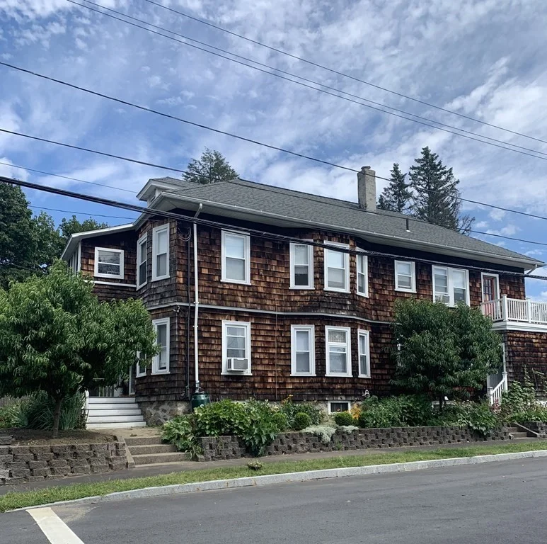 2 bed, 1 bath apartment for rent at 38 Harold St Unit 1, North Andover