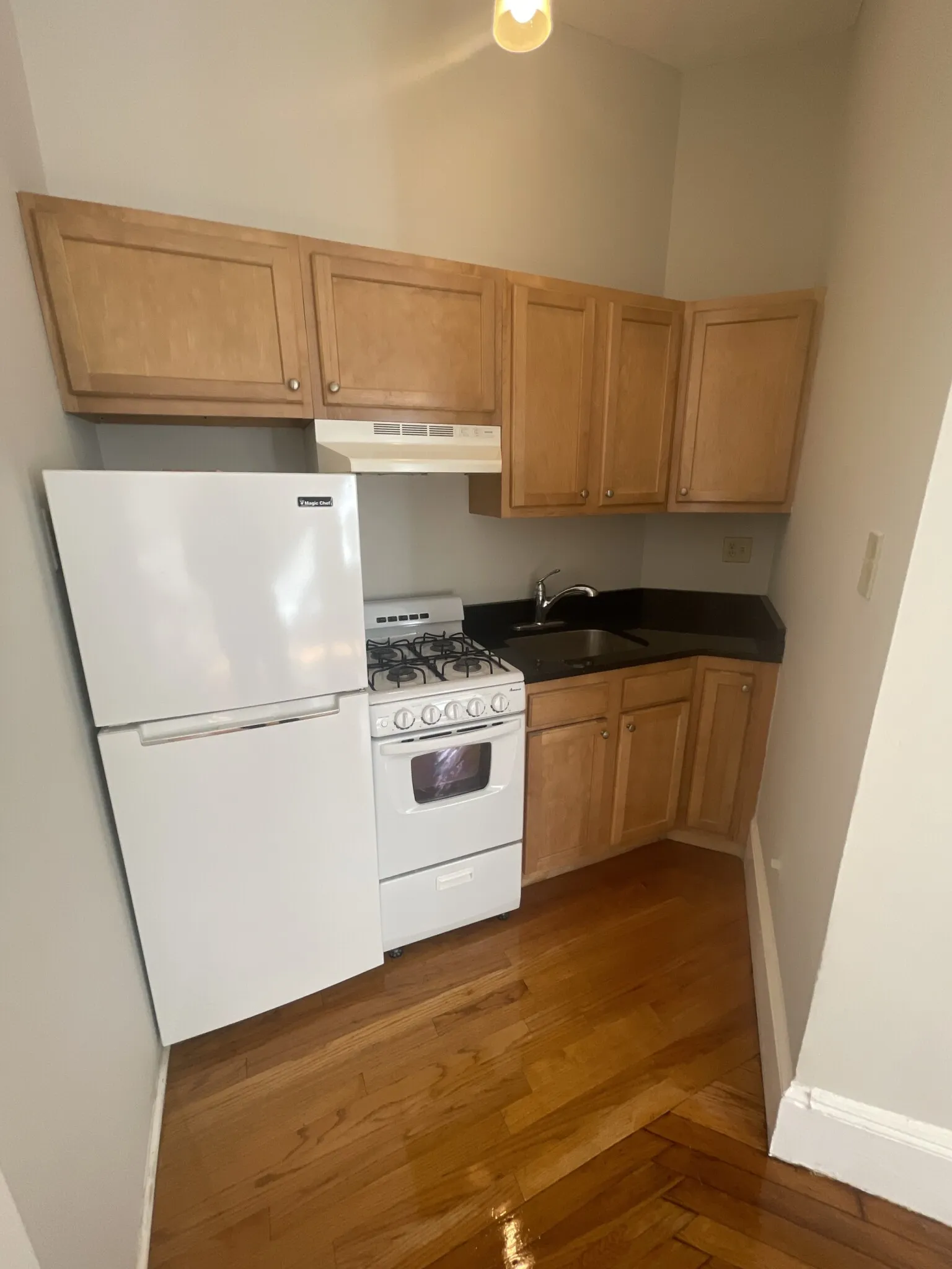 Studio bed, 1 bath apartment for rent at 38 Hemenway St Unit 1, Fenway — photo 5 of 10