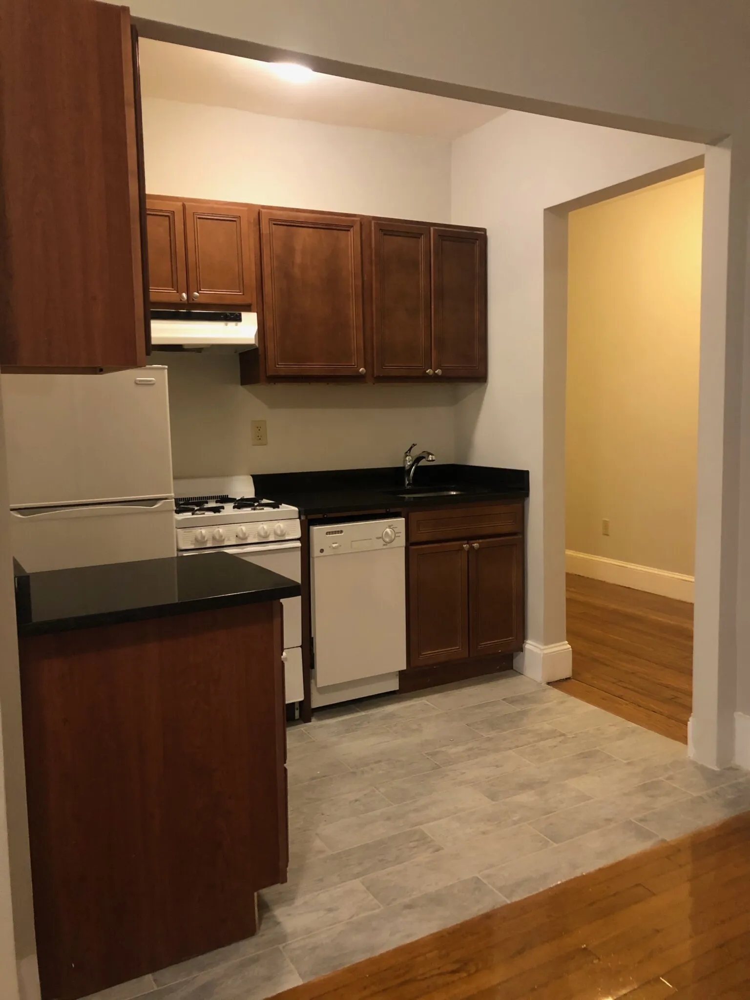 2 bed, 1 bath apartment for rent at 38 Hemenway St Unit 14, Fenway — photo 38 of 45