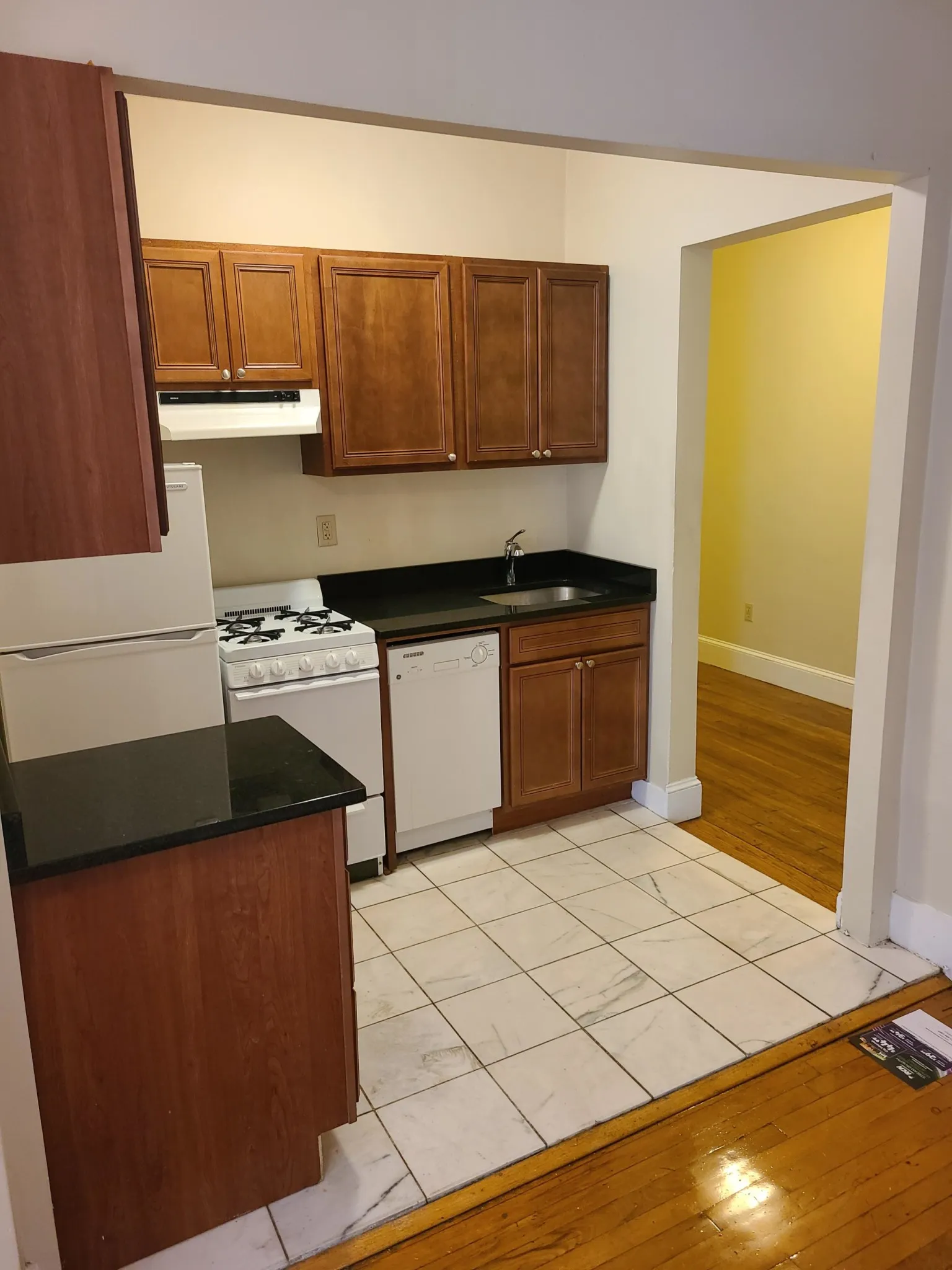 2 bed, 1 bath apartment for rent at 38 Hemenway St Unit 14, Fenway — photo 29 of 45