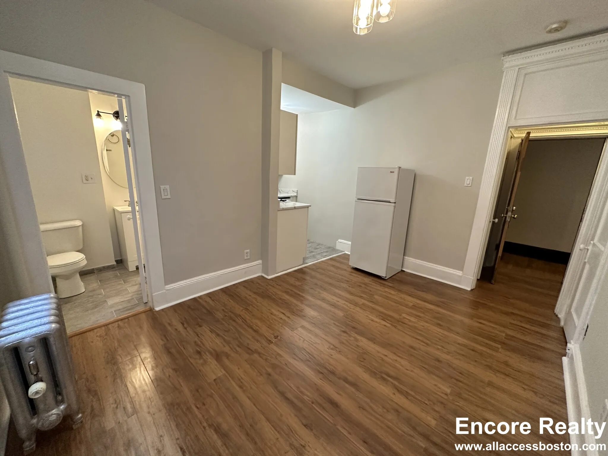 Studio bed, 1 bath apartment for rent at 38 Hemenway St Unit 15, Fenway — photo 3 of 10