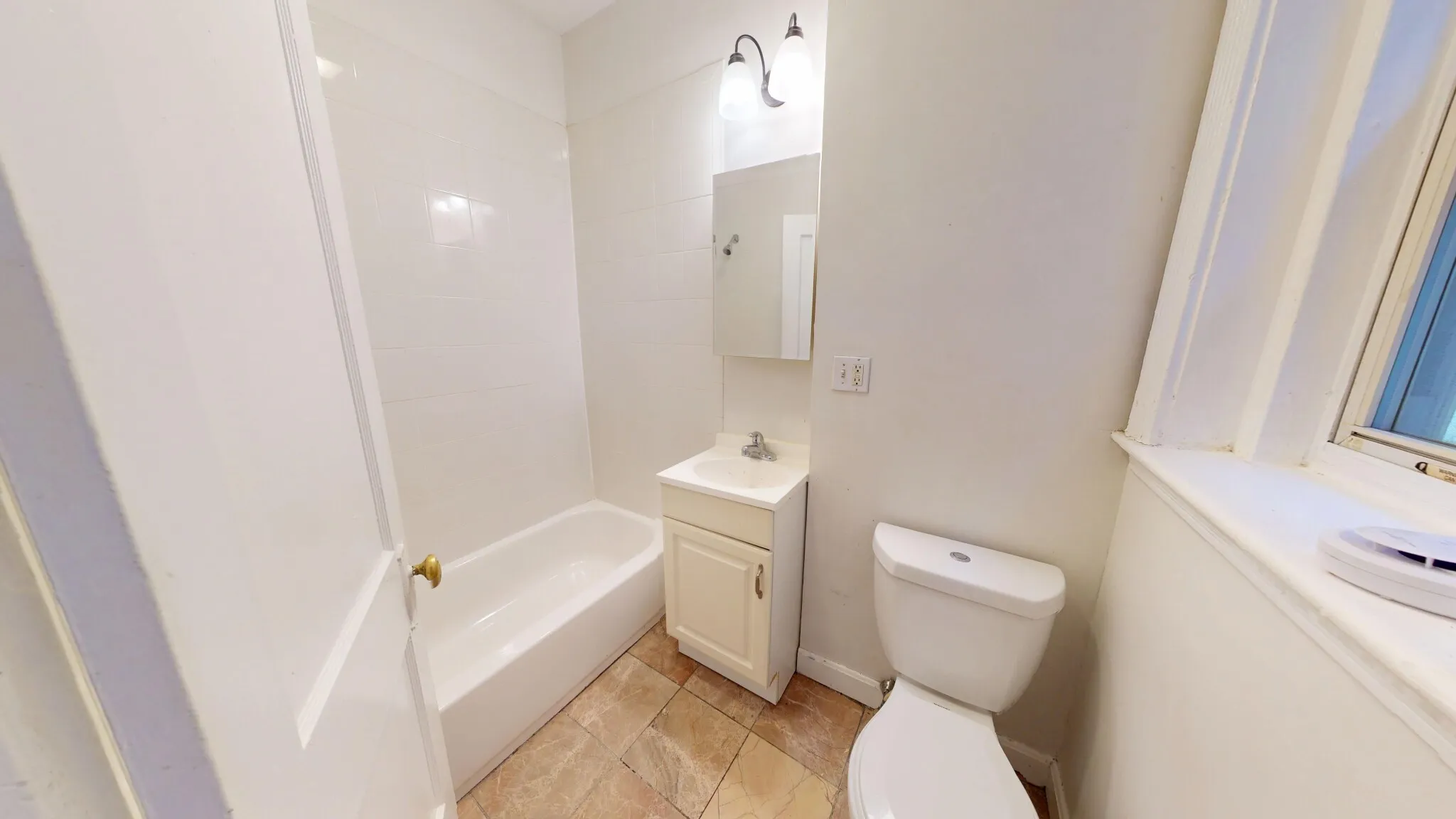 Studio bed, 1 bath apartment for rent at 38 Hemenway St Unit 16, Fenway — photo 7 of 12