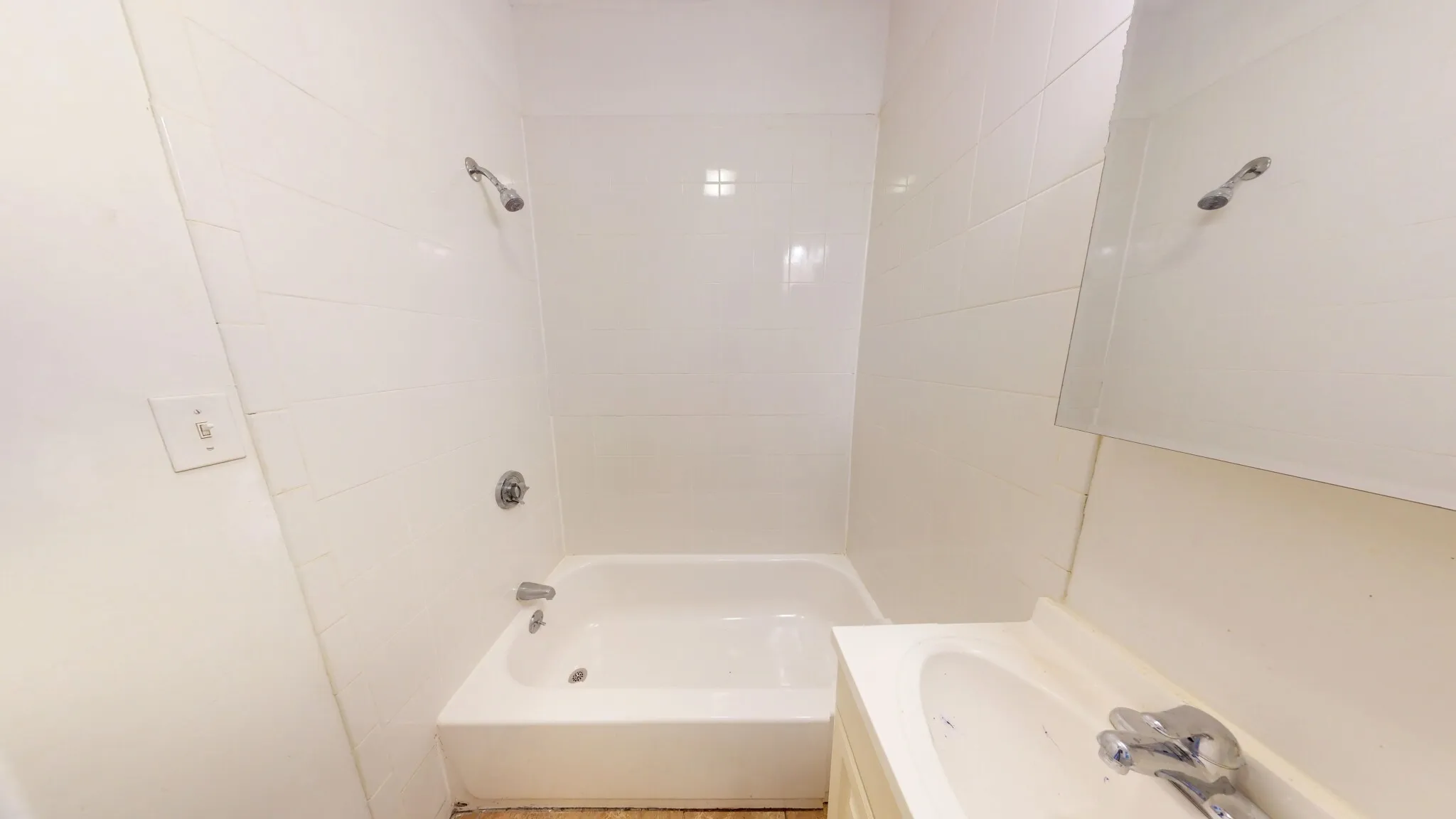 Studio bed, 1 bath apartment for rent at 38 Hemenway St Unit 16, Fenway — photo 8 of 12