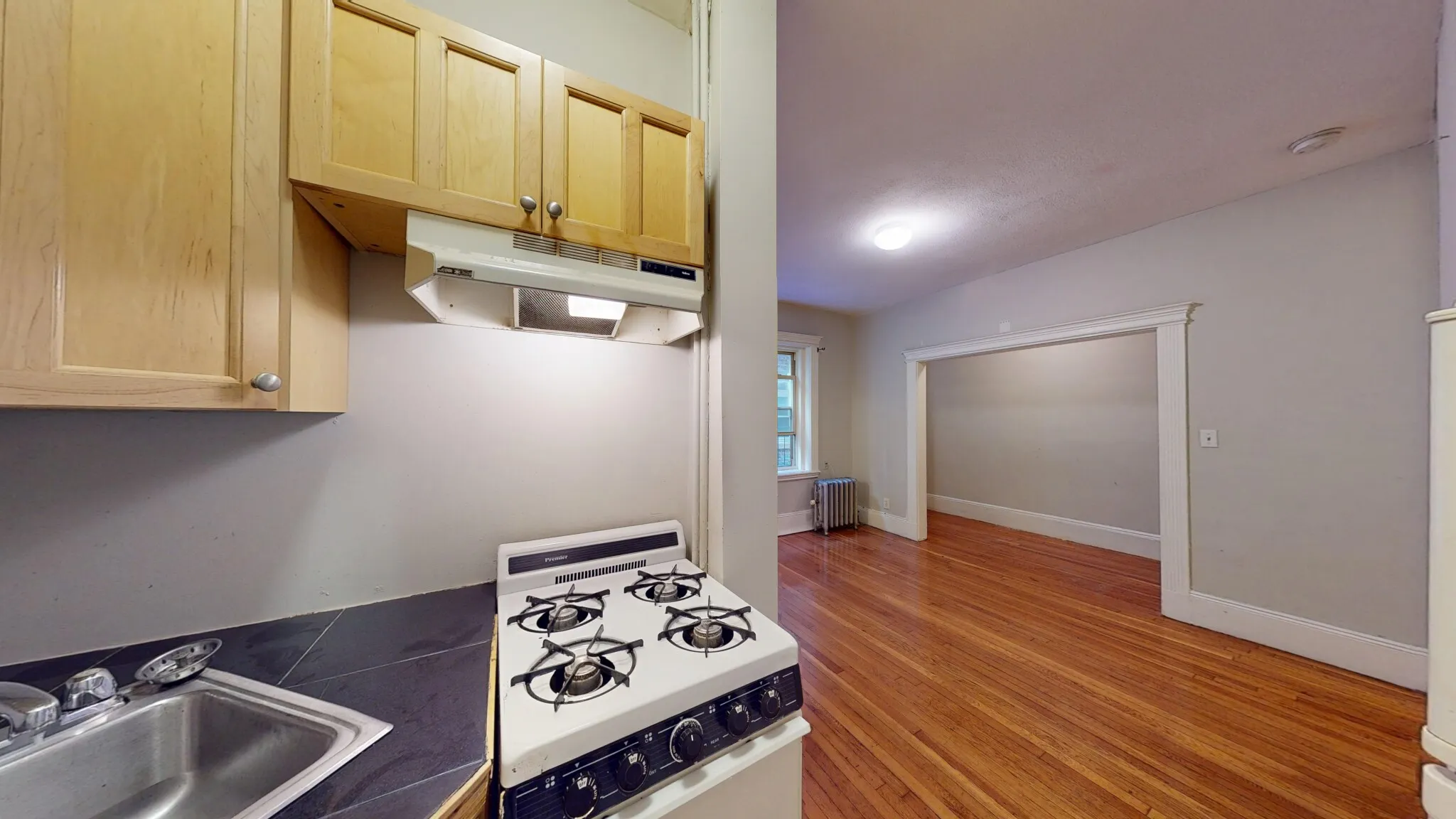 Studio bed, 1 bath apartment for rent at 38 Hemenway St Unit 16, Fenway — photo 6 of 12