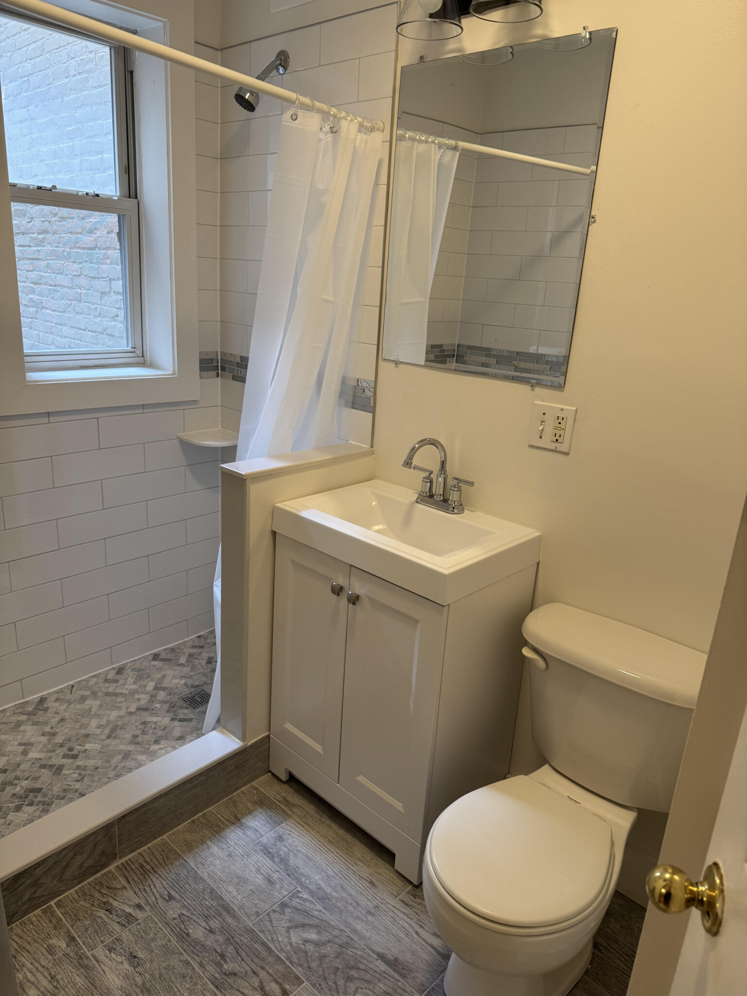2 bed, 1 bath apartment for rent at 38 Hemenway St Unit 17, Fenway — photo 5 of 17