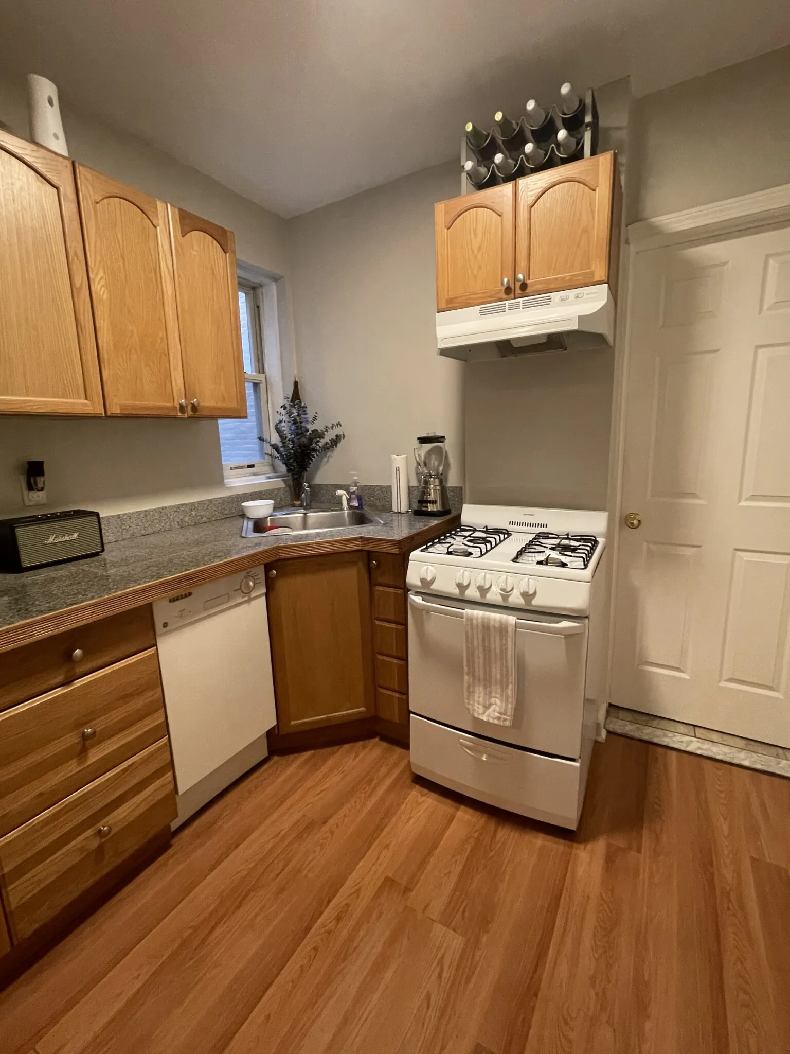 2 bed, 1 bath apartment for rent at 38 Hemenway St Unit 17a, Fenway — photo 5 of 8