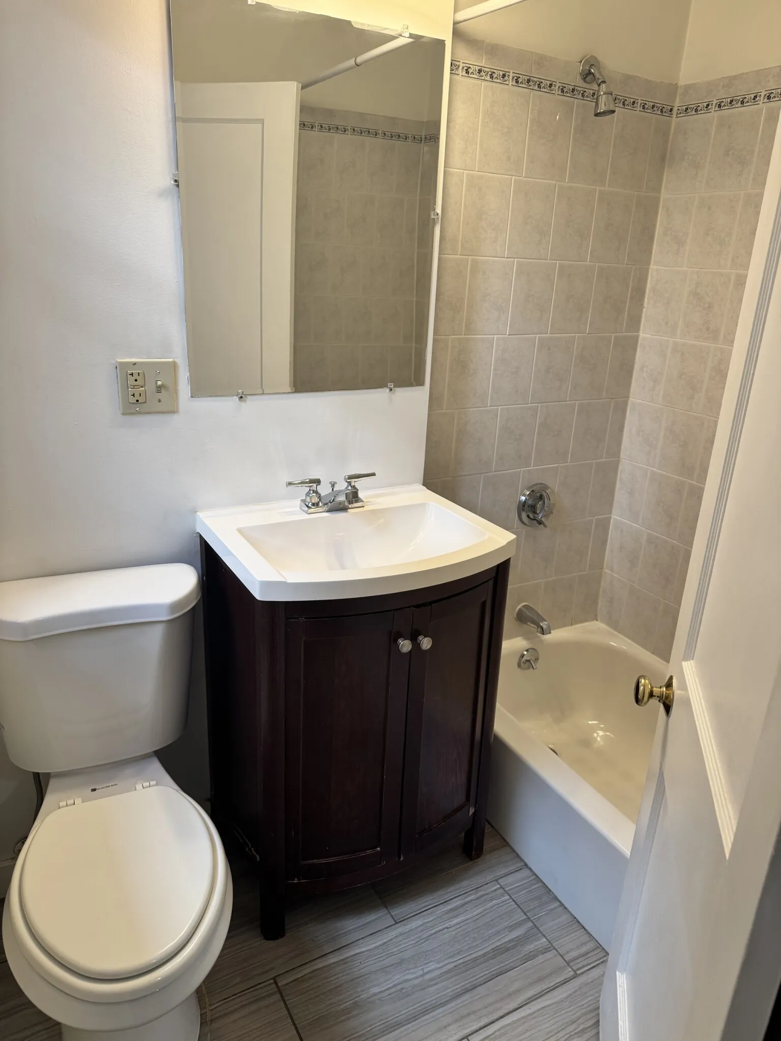 Studio bed, 1 bath apartment for rent at 38 Hemenway St Unit 18, Fenway — photo 4 of 19