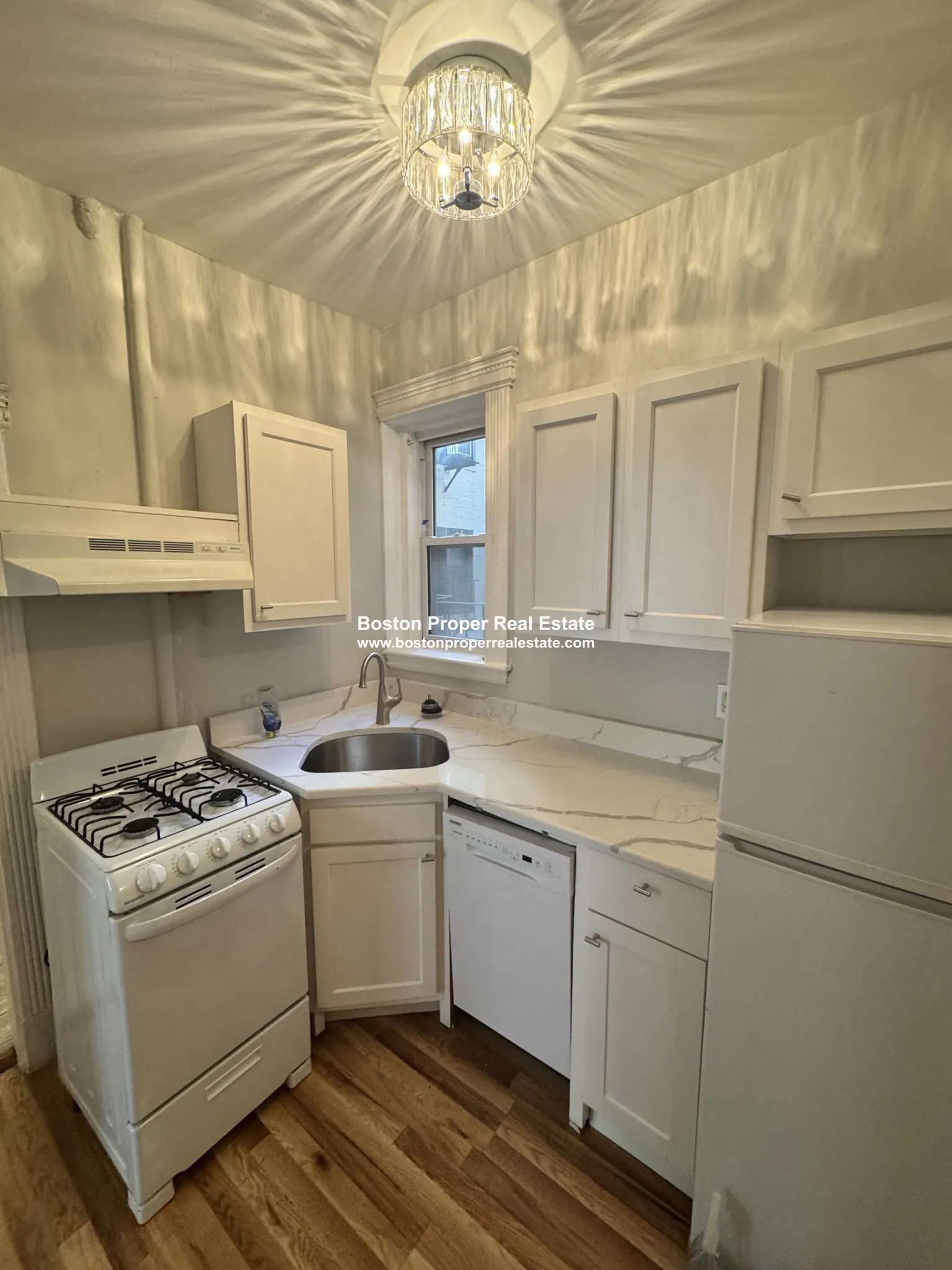2 bed, 1 bath apartment for rent at 38 Hemenway St Unit 19, Fenway — photo 2 of 9