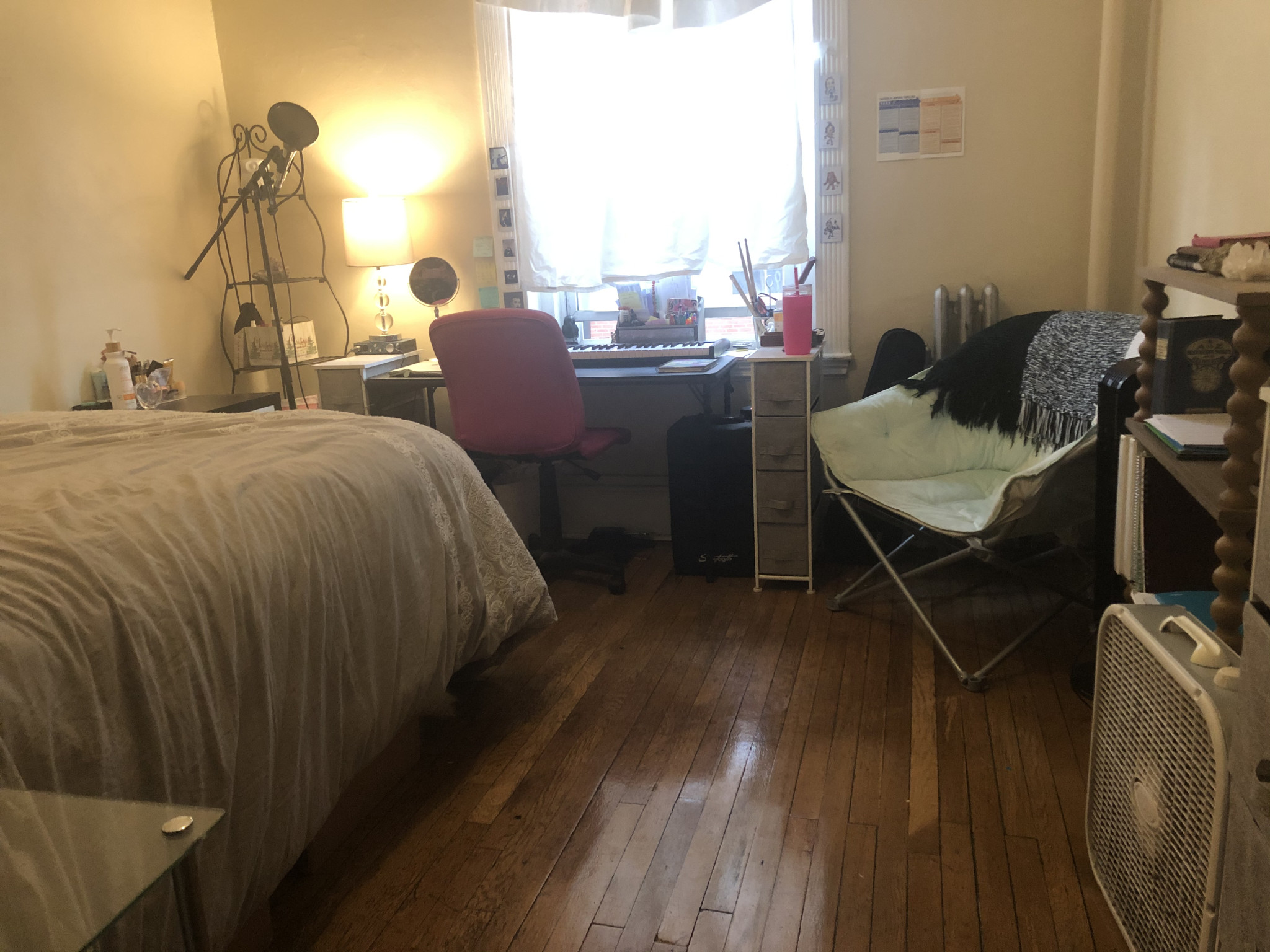 3 bed, 1 bath apartment for rent at 38 Hemenway St Unit 2, Fenway — photo 2 of 15