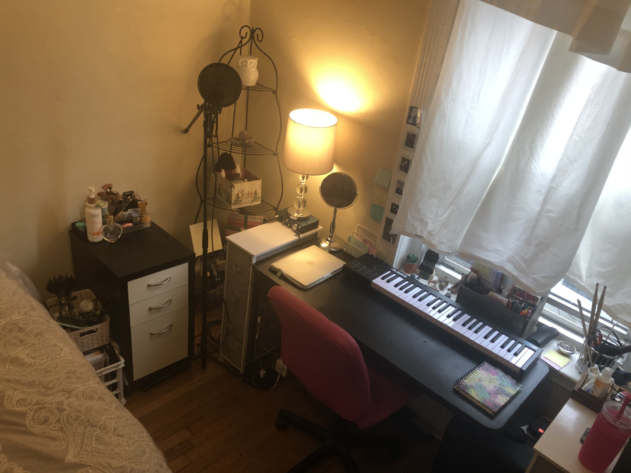 3 bed, 1 bath apartment for rent at 38 Hemenway St Unit 2, Fenway — photo 3 of 15