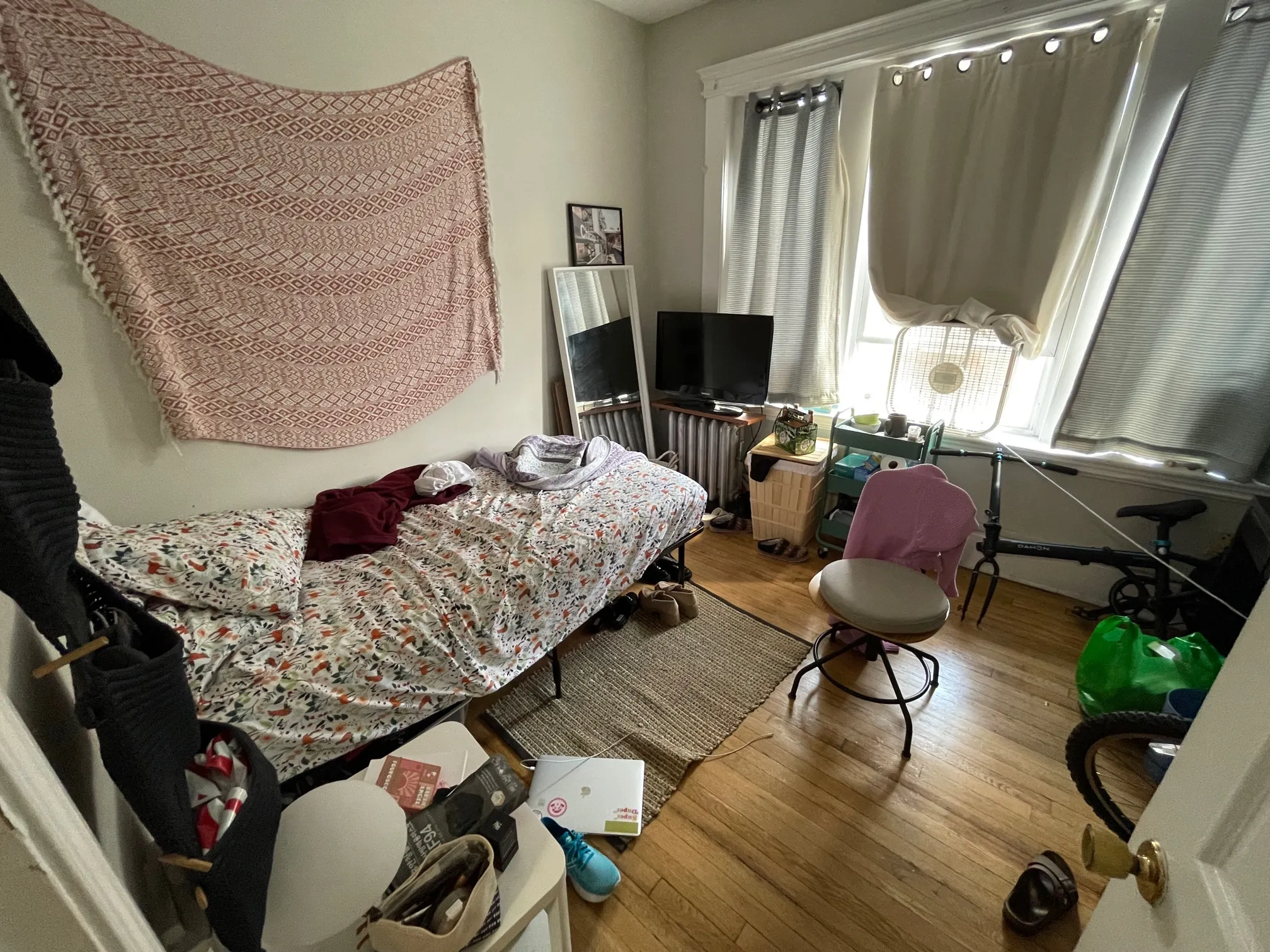 3 bed, 1 bath apartment for rent at 38 Hemenway St Unit 22, Fenway — photo 18 of 27