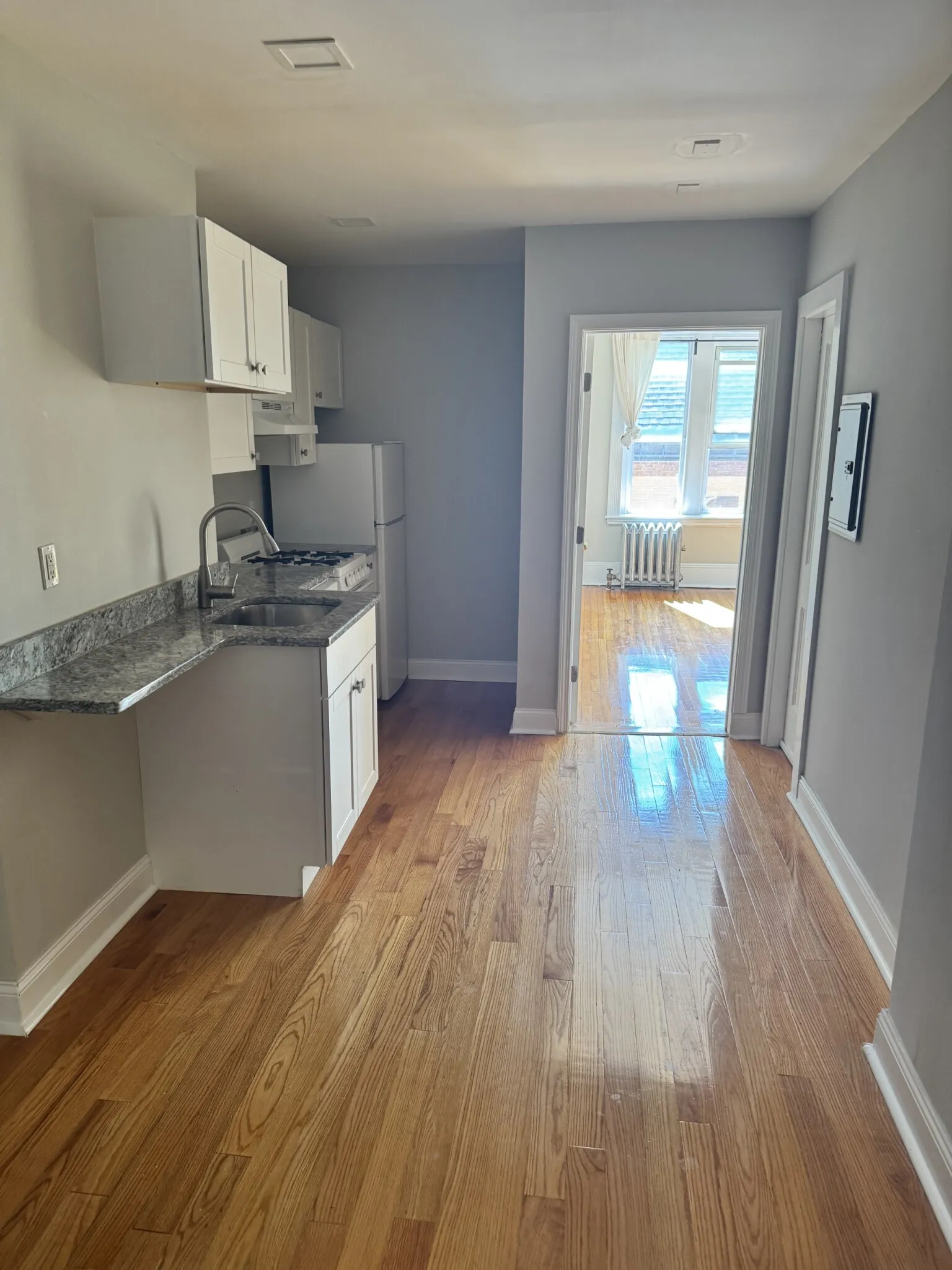 1 bed, 1 bath apartment for rent at 38 Hemenway St Unit 23, Fenway — photo 1 of 32