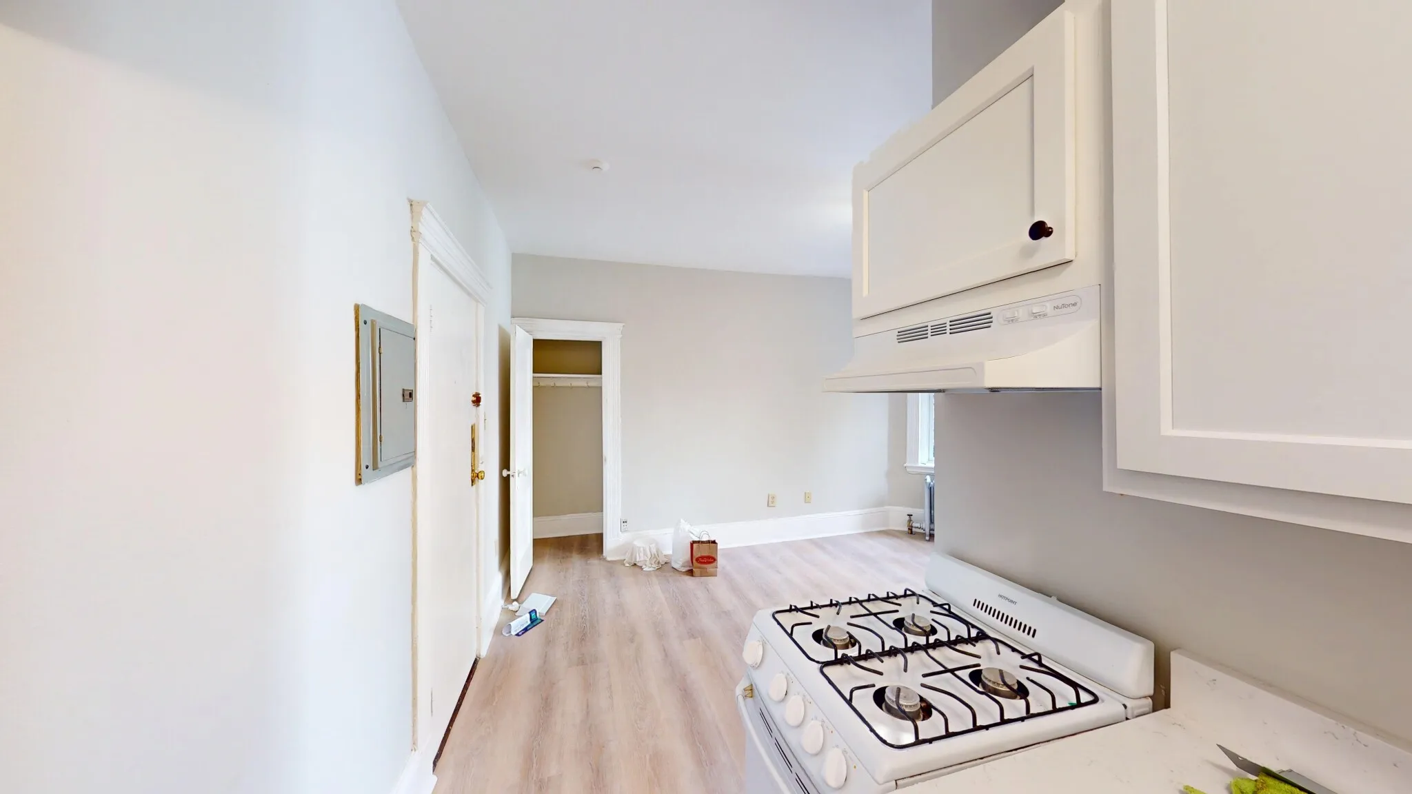 Studio bed, 1 bath apartment for rent at 38 Hemenway St Unit 28, Fenway — photo 4 of 10
