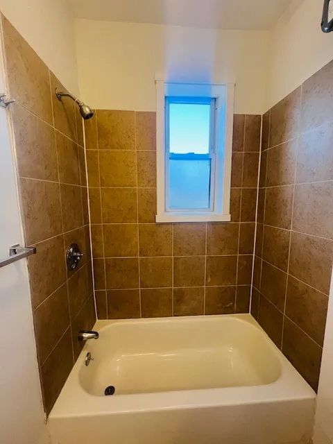 1 bed, 1 bath apartment for rent at 38 Hemenway St Unit 33, Fenway — photo 4 of 20