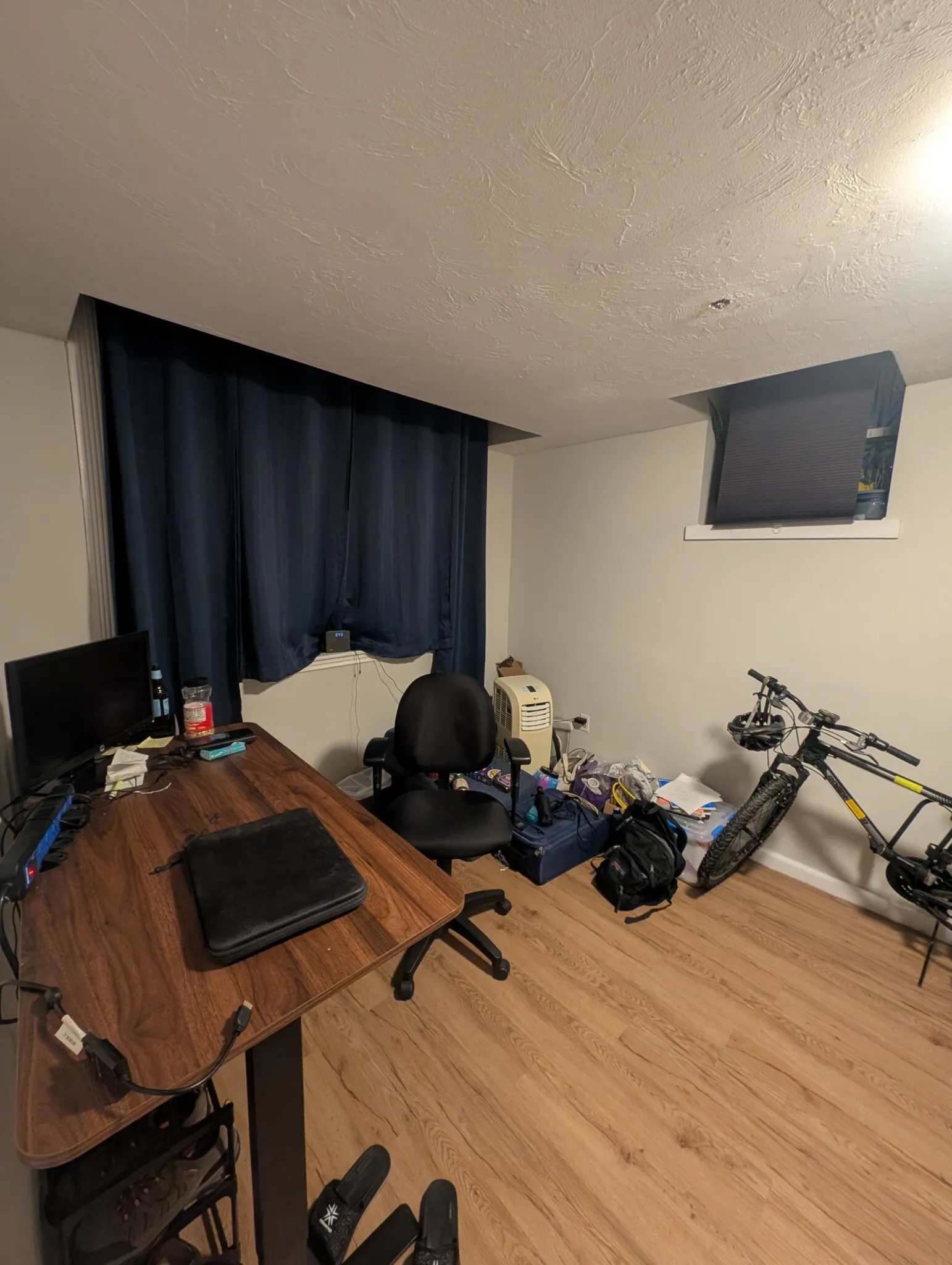 4 bed, 2 bath apartment for rent at 38 Hemenway St Unit 51, Fenway — photo 30 of 74