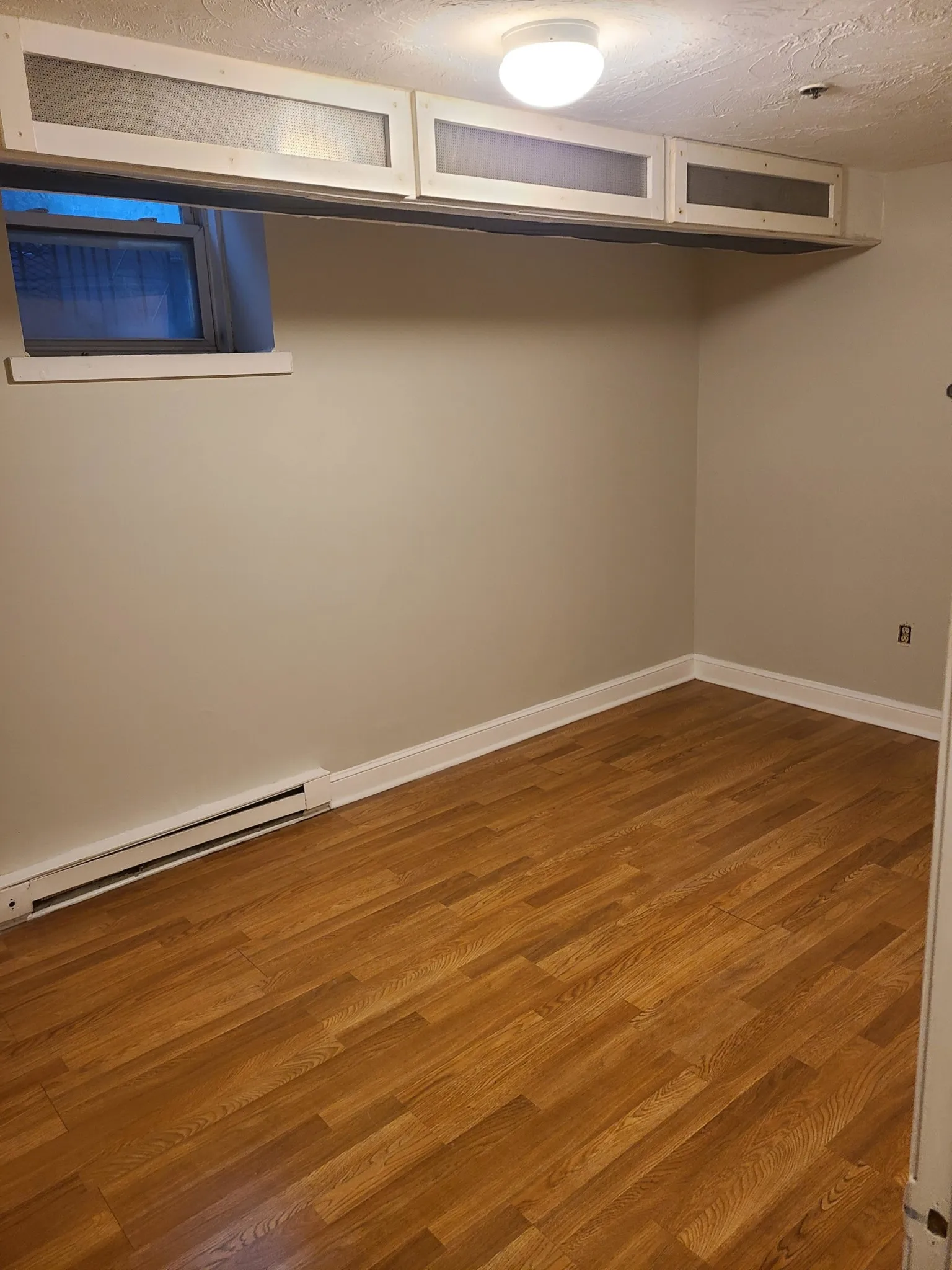 4 bed, 2 bath apartment for rent at 38 Hemenway St Unit 51, Fenway — photo 64 of 74