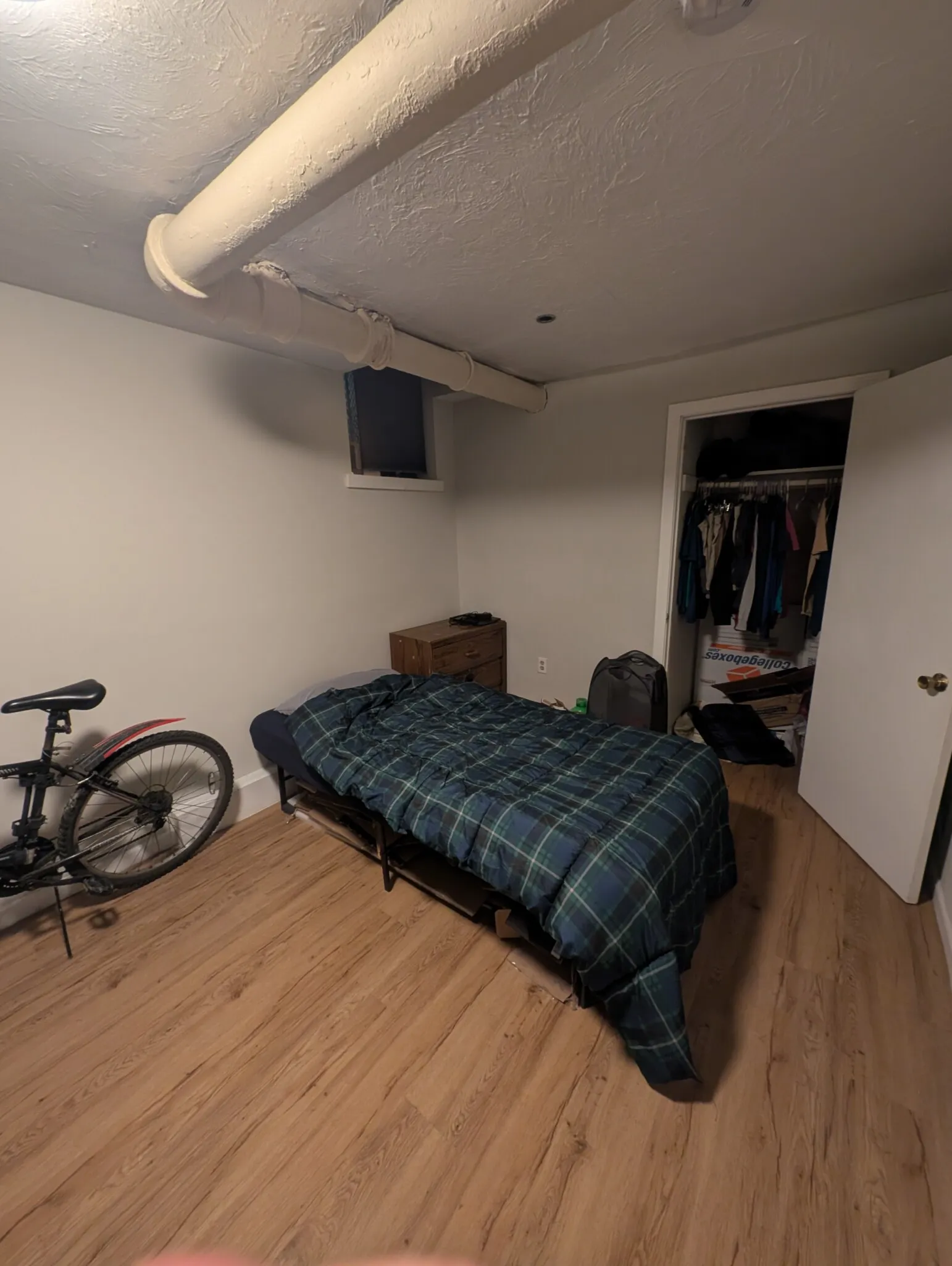 4 bed, 2 bath apartment for rent at 38 Hemenway St Unit 51, Fenway — photo 31 of 74