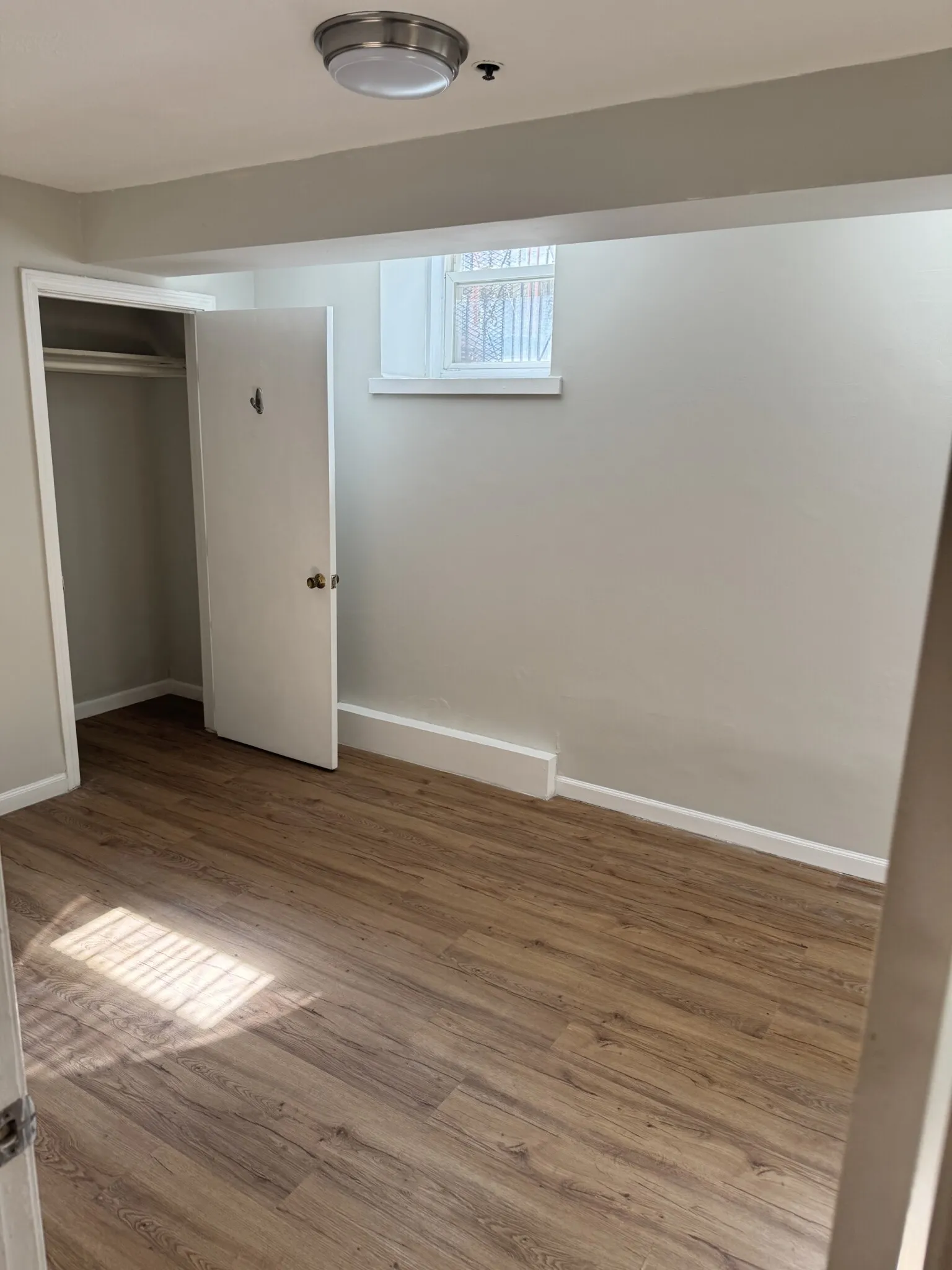 4 bed, 2 bath apartment for rent at 38 Hemenway St Unit 51, Fenway — photo 6 of 74
