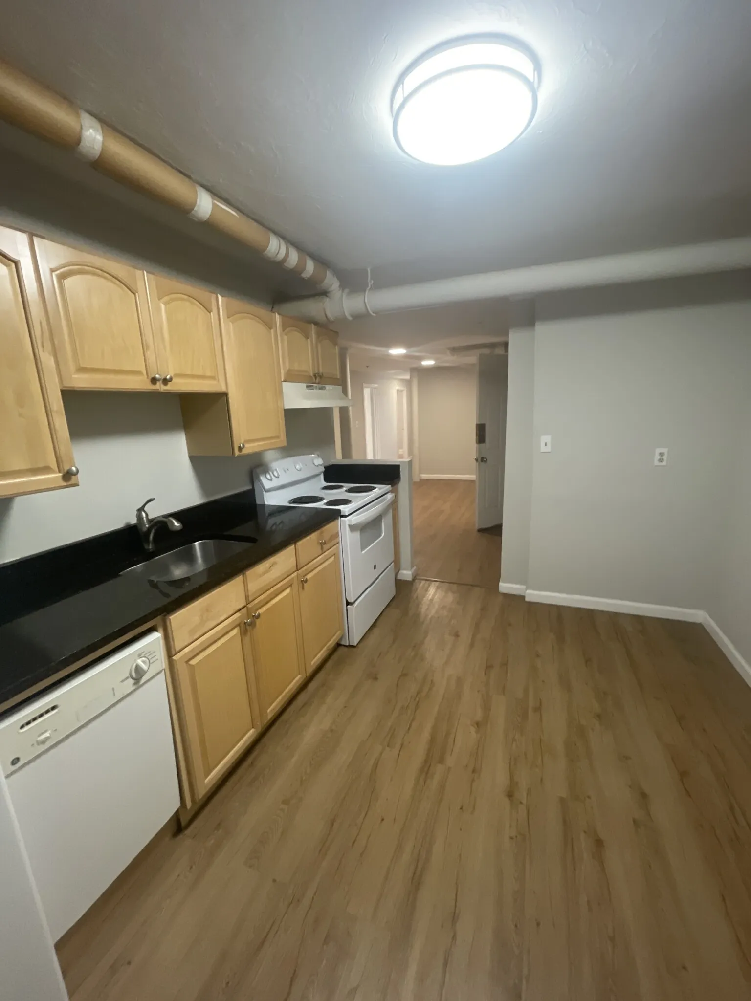 4 bed, 2 bath apartment for rent at 38 Hemenway St Unit 51, Fenway — photo 17 of 74