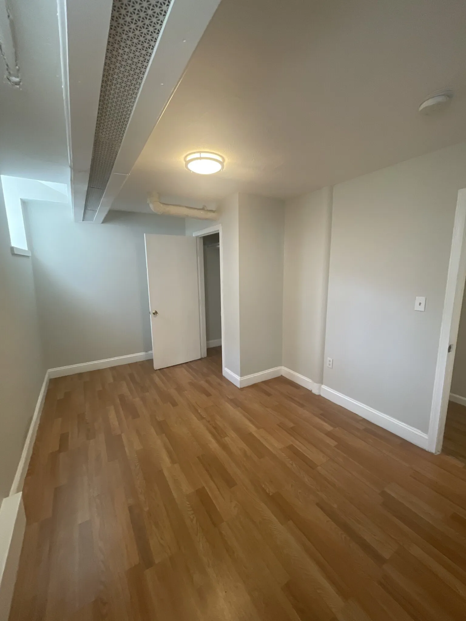 4 bed, 2 bath apartment for rent at 38 Hemenway St Unit 51, Fenway — photo 28 of 74
