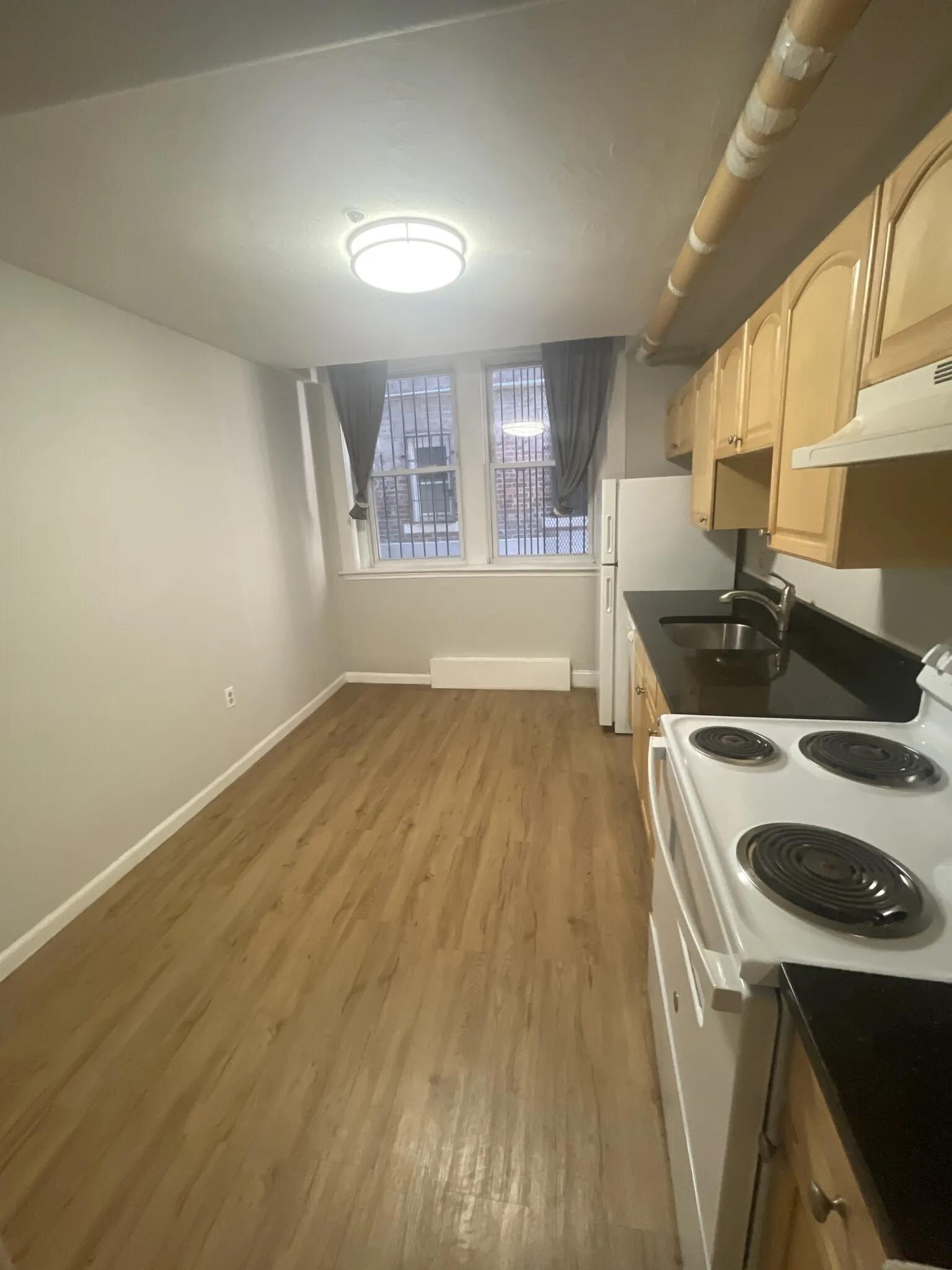 4 bed, 2 bath apartment for rent at 38 Hemenway St Unit 51, Fenway — photo 16 of 74