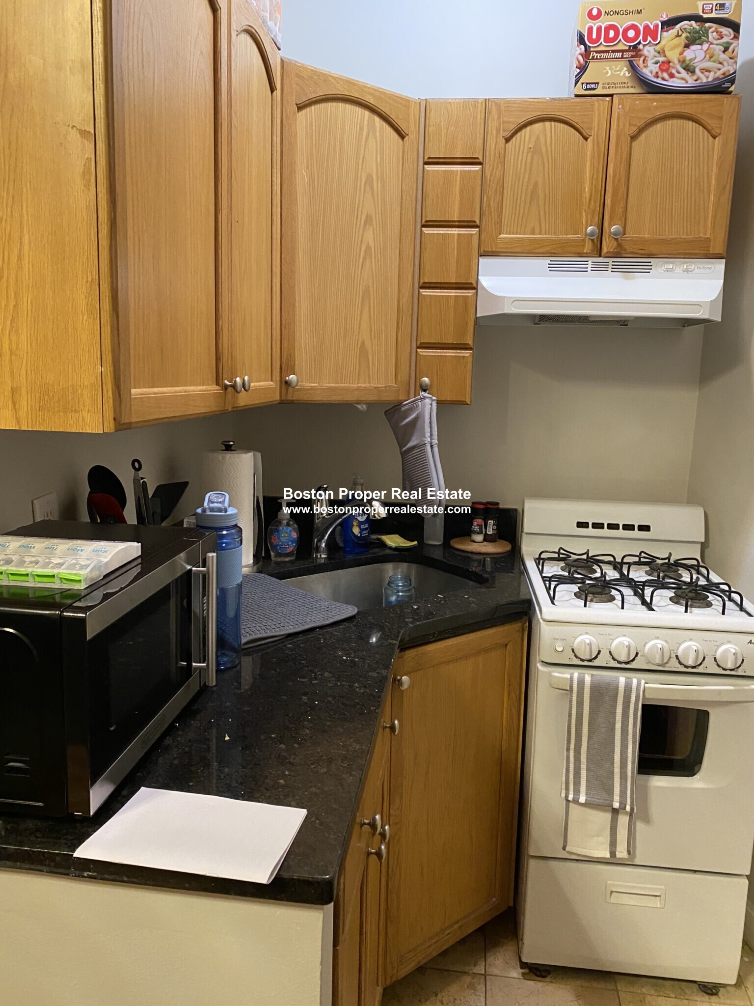 Studio bed, 1 bath apartment for rent at 38 Hemenway St Unit 5A, Fenway