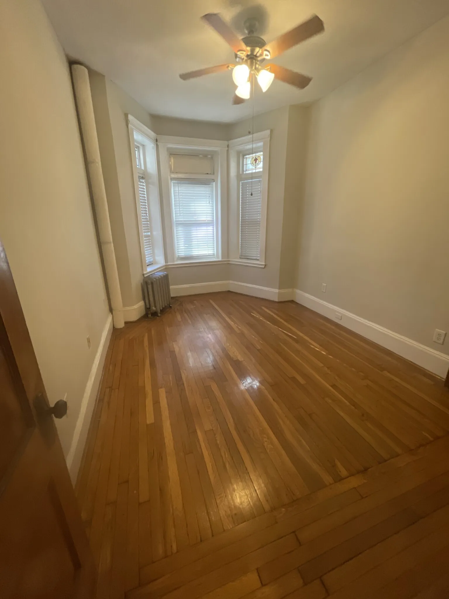 1 bed, 1 bath apartment for rent at 38 Hemenway St Unit 9, Fenway — photo 4 of 19