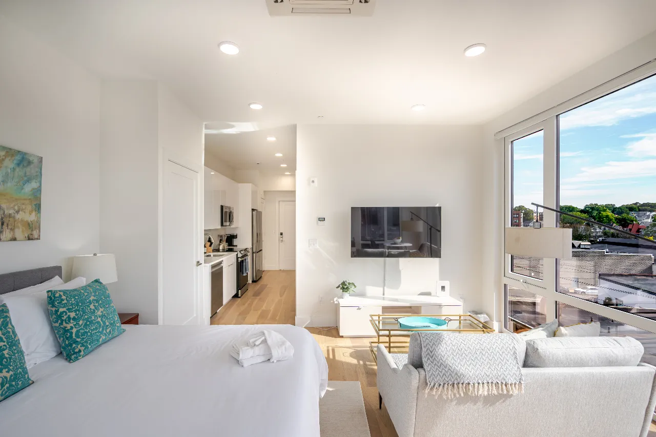 Studio bed, 1 bath apartment for rent at 38 Hichborn St Unit 401, Brighton — photo 9 of 24