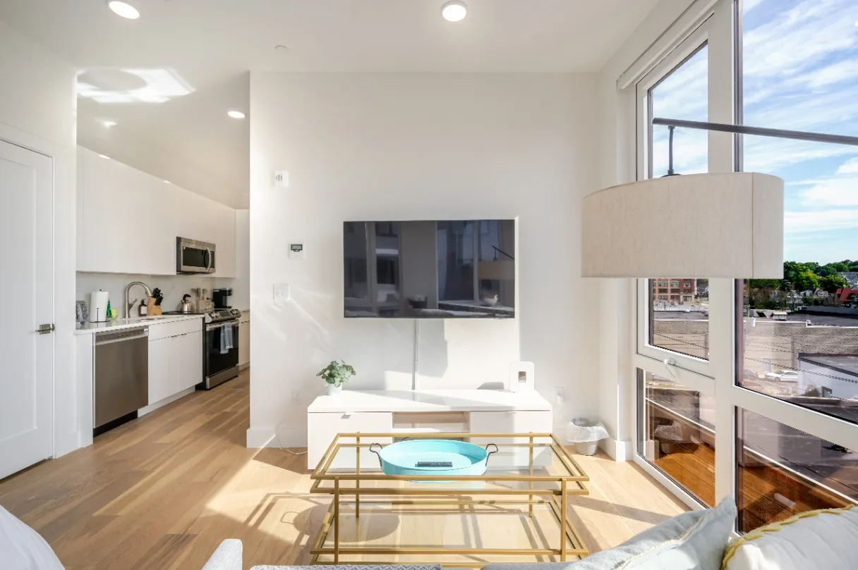 Studio bed, 1 bath apartment for rent at 38 Hichborn St Unit 401, Brighton — photo 13 of 24