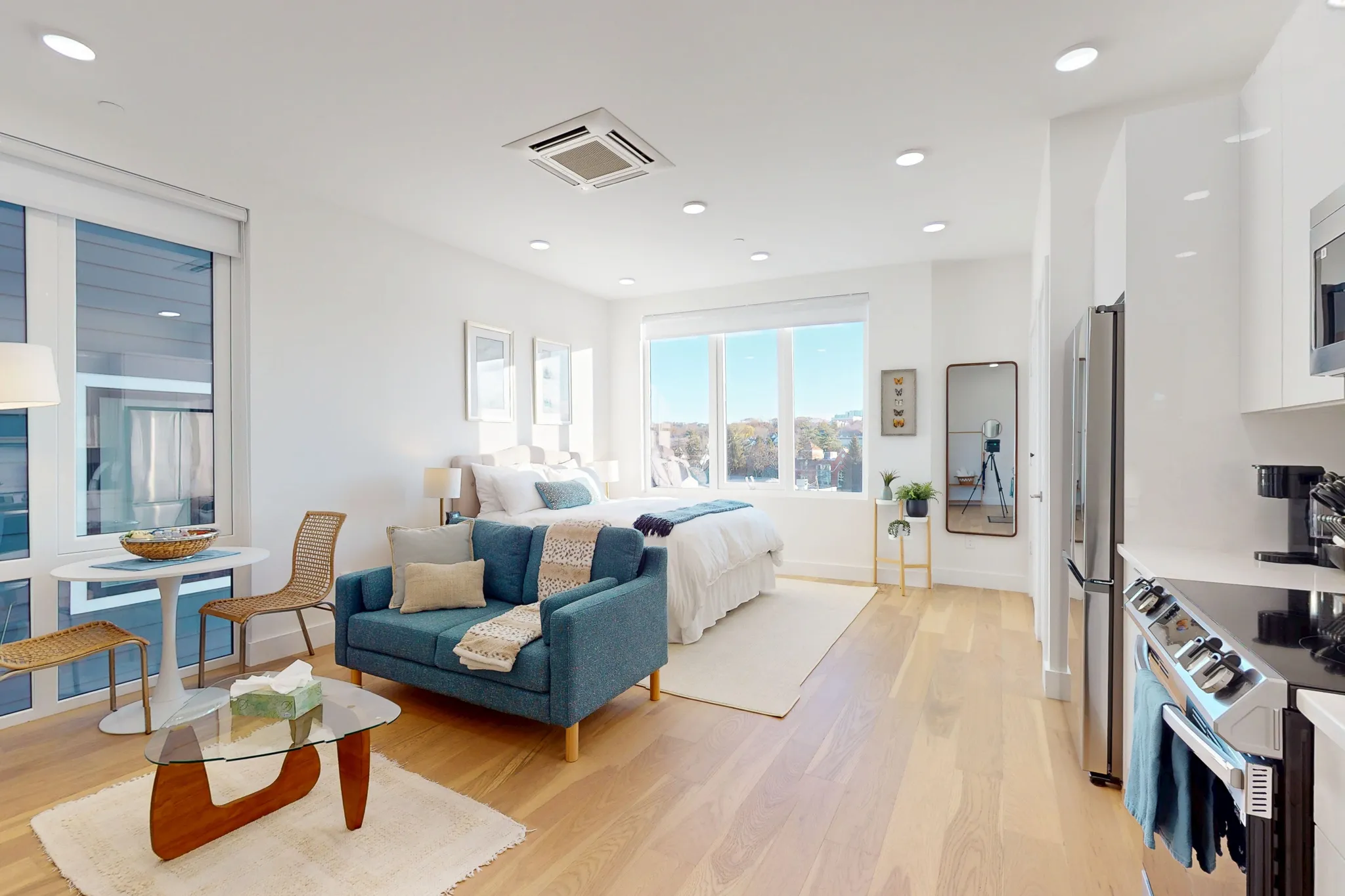 Studio bed, 1 bath apartment for rent at 38 Hichborn St Unit 402, Brighton — photo 5 of 19